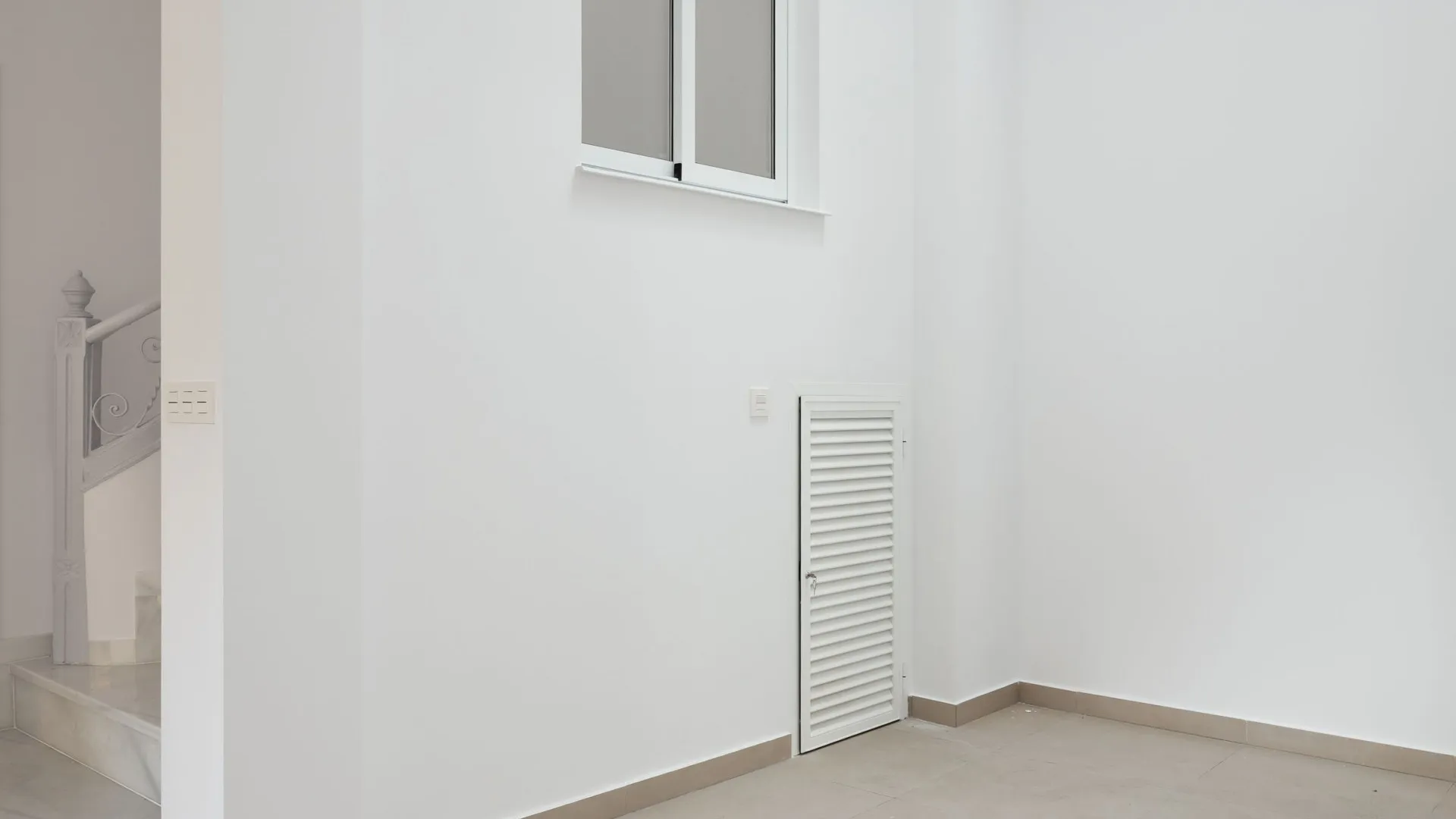 Se vende adosado de 6 dormitorios en Malaga