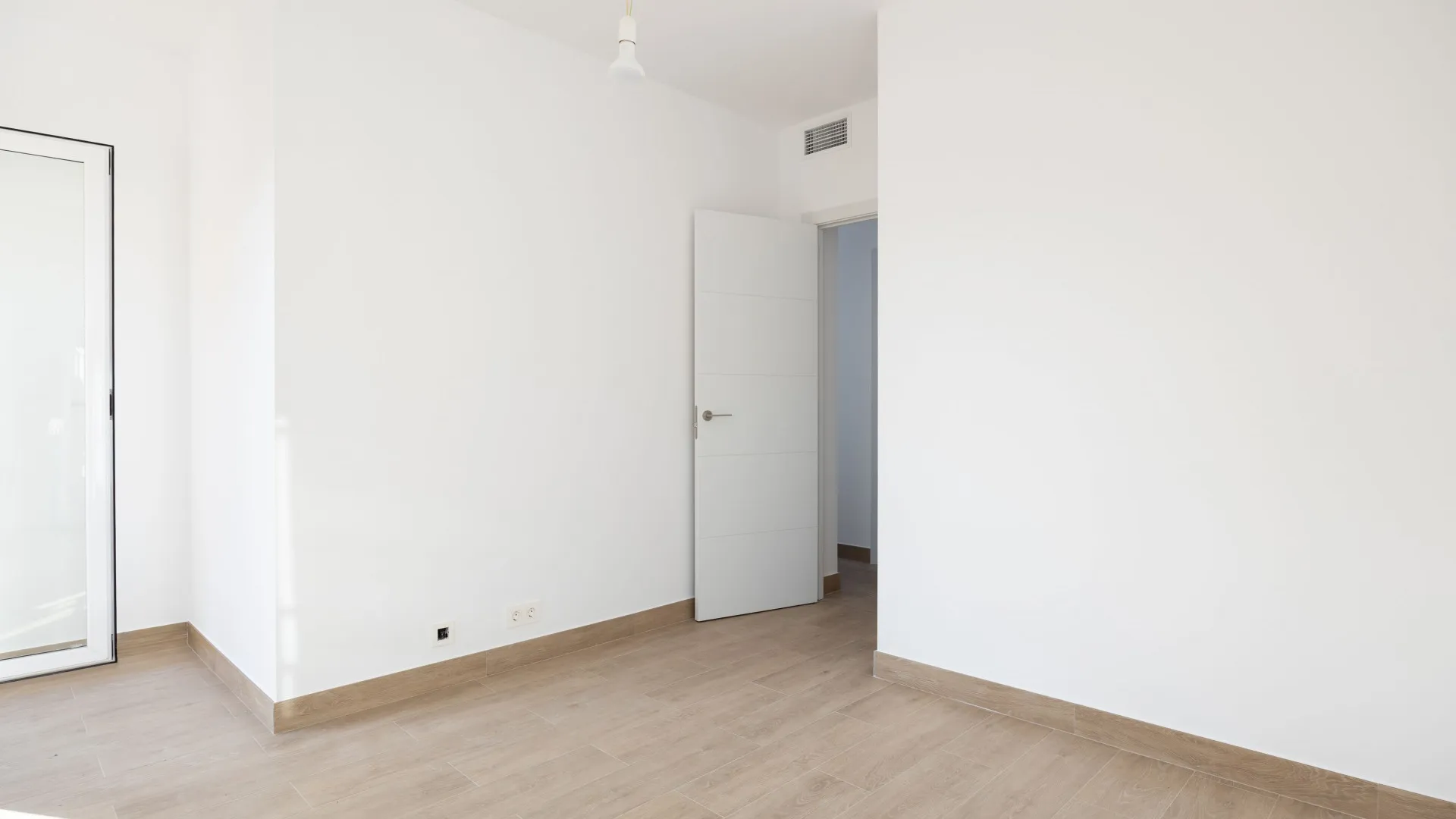 Se vende adosado de 6 dormitorios en Malaga