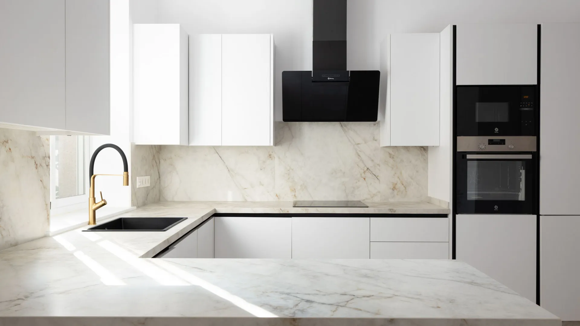 Se vende adosado de 6 dormitorios en Malaga