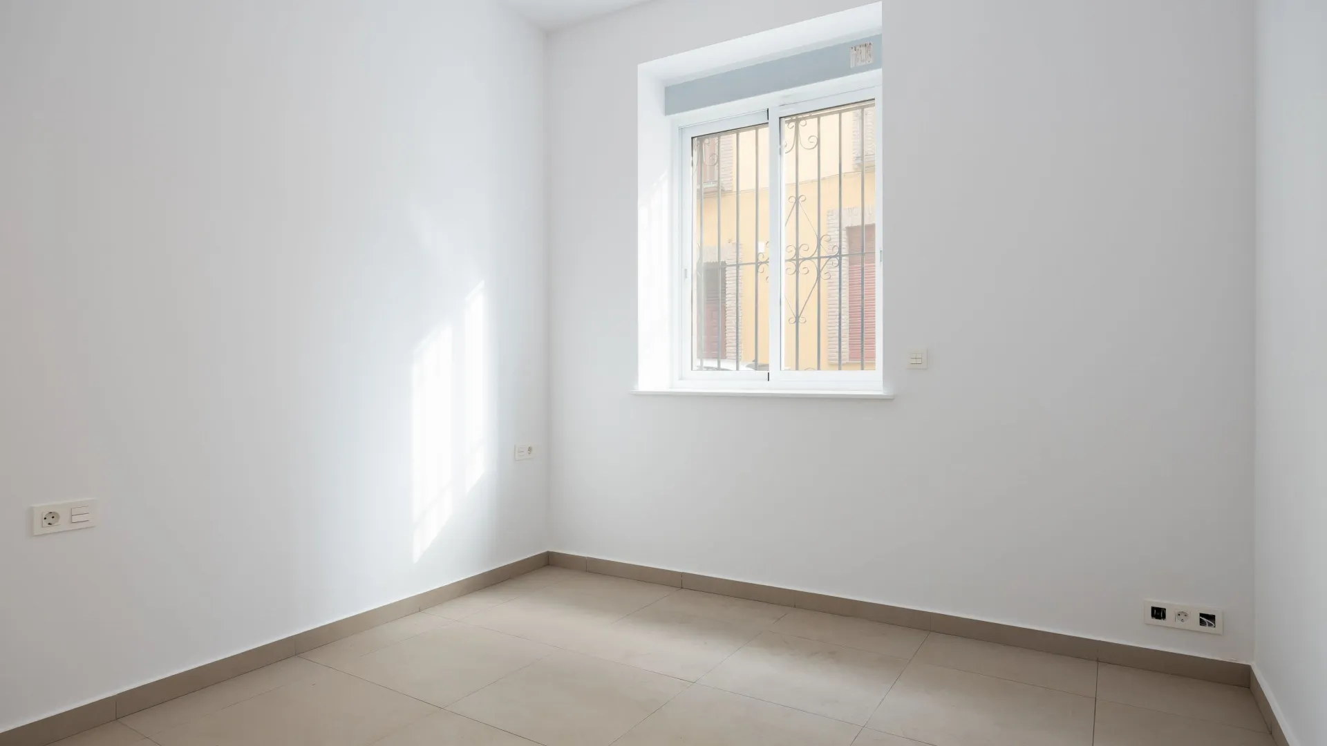 Se vende adosado de 6 dormitorios en Malaga