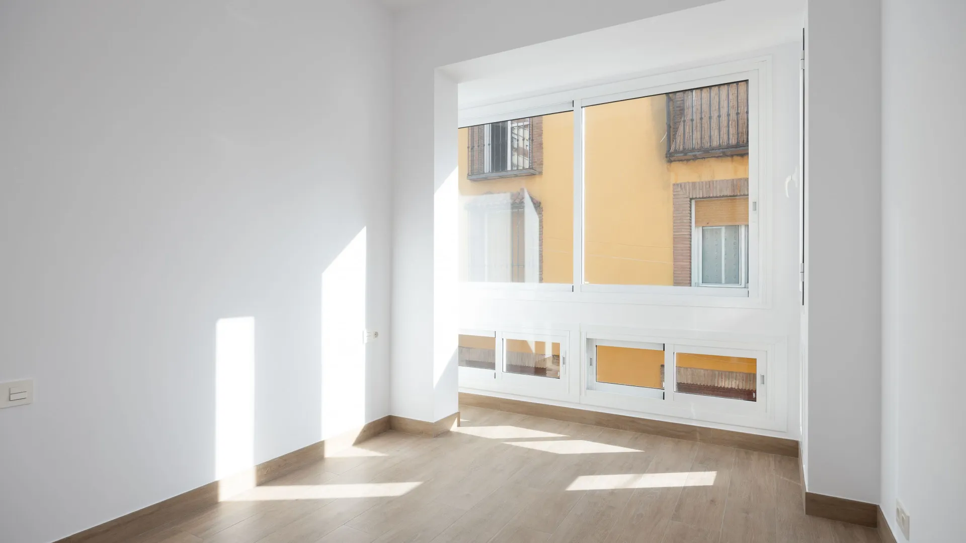 Se vende adosado de 6 dormitorios en Malaga