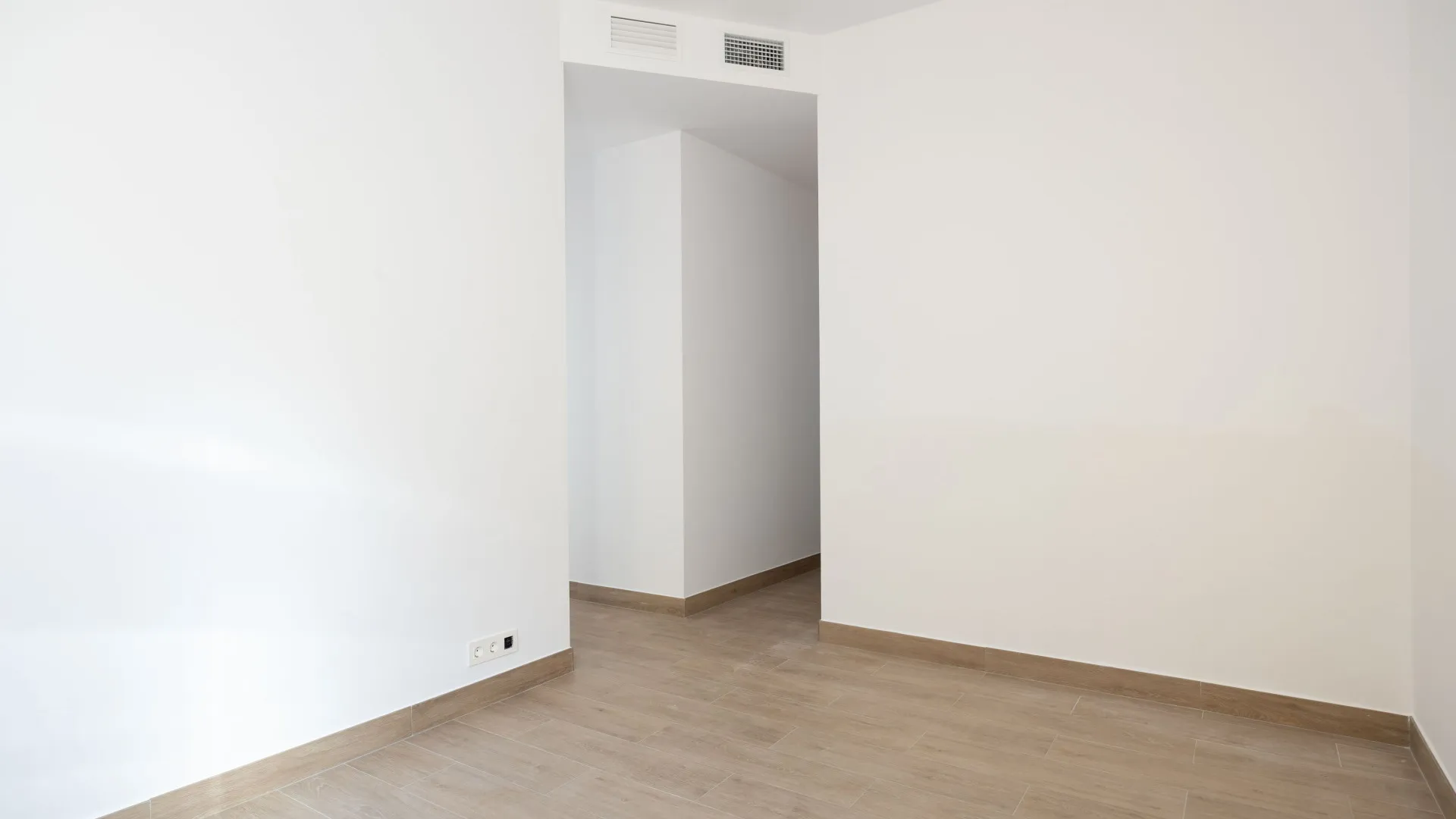 Se vende adosado de 6 dormitorios en Malaga