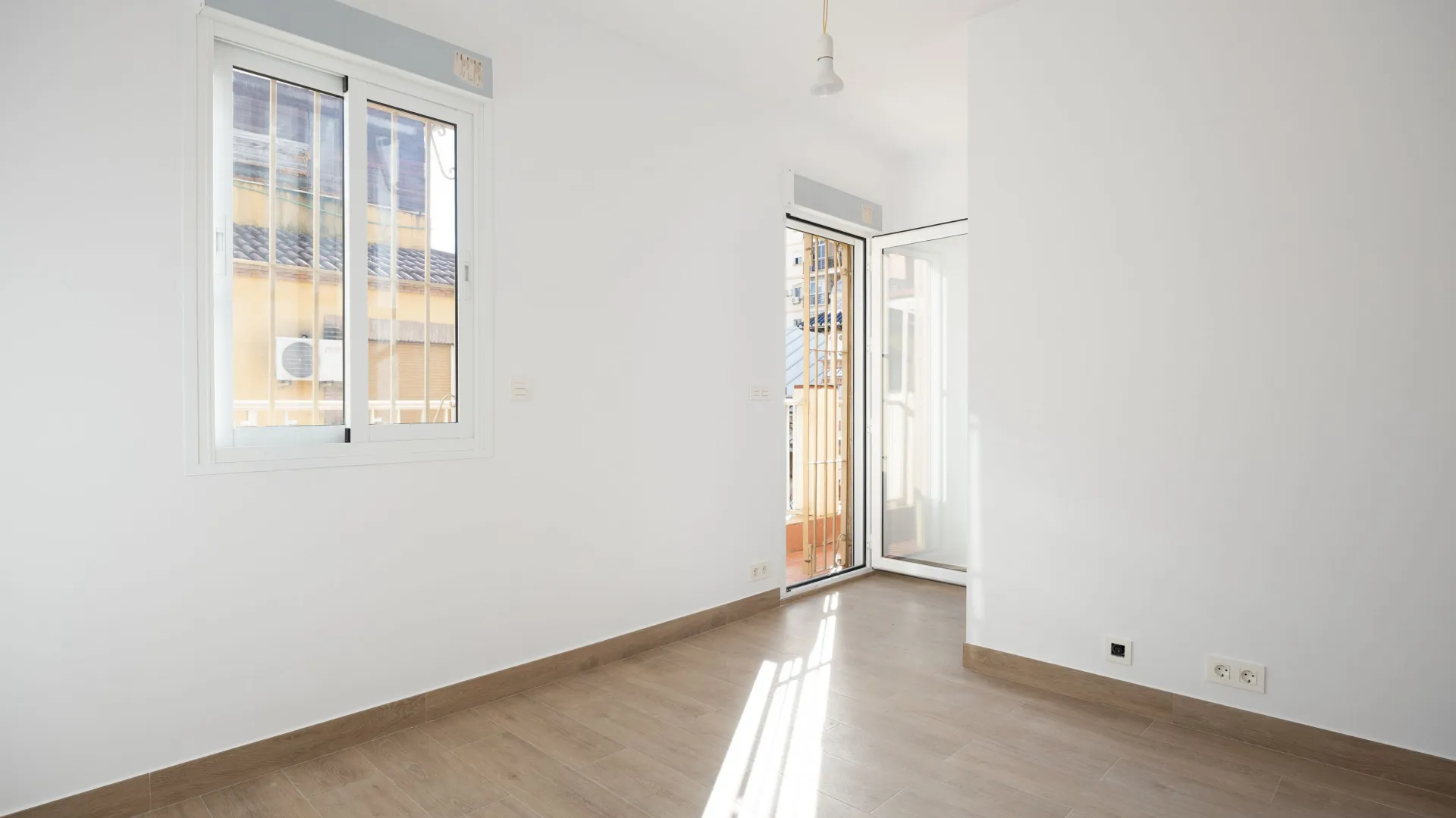 Se vende adosado de 6 dormitorios en Malaga