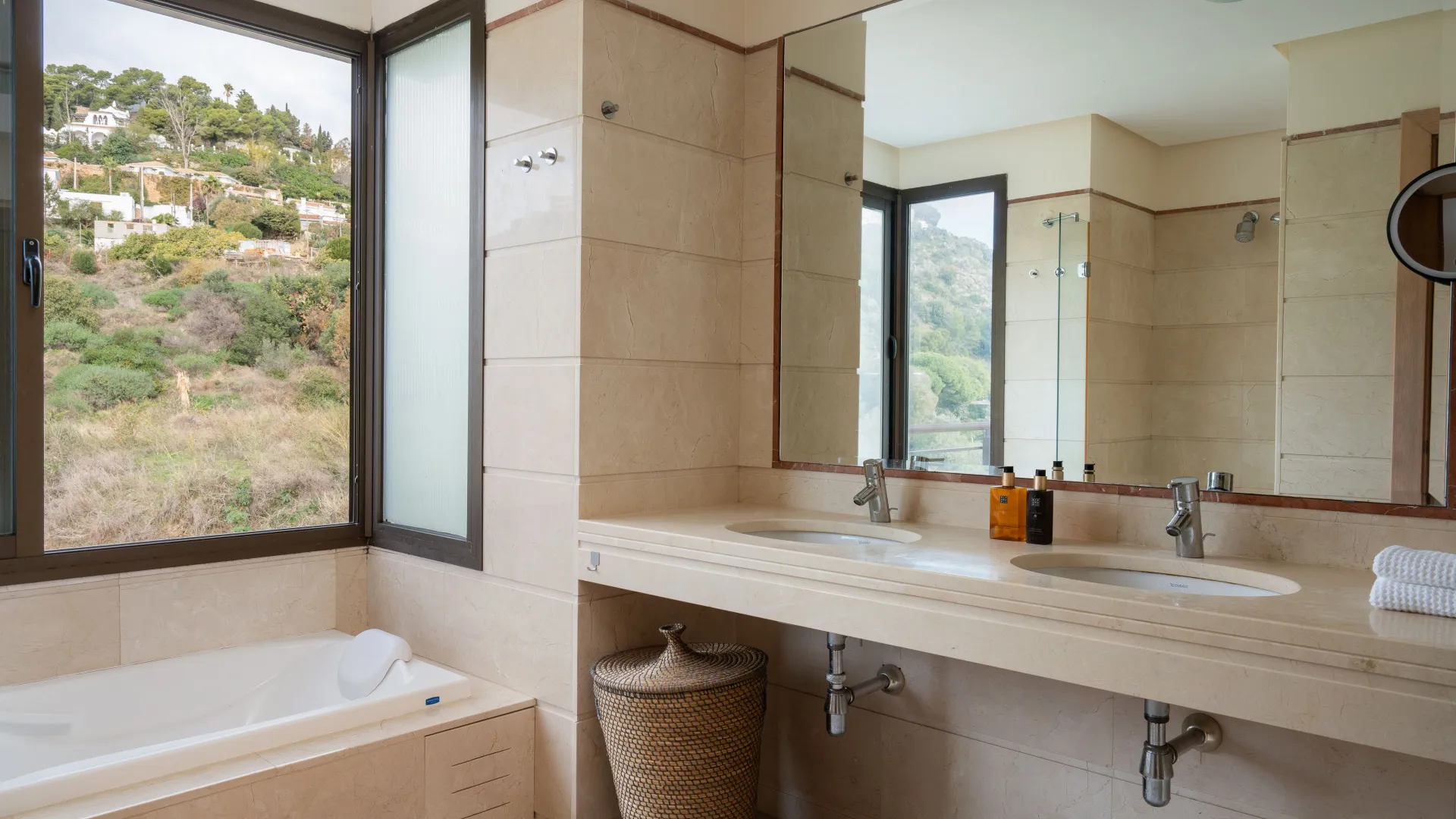 Semi detached house for sale in Benalmadena Pueblo