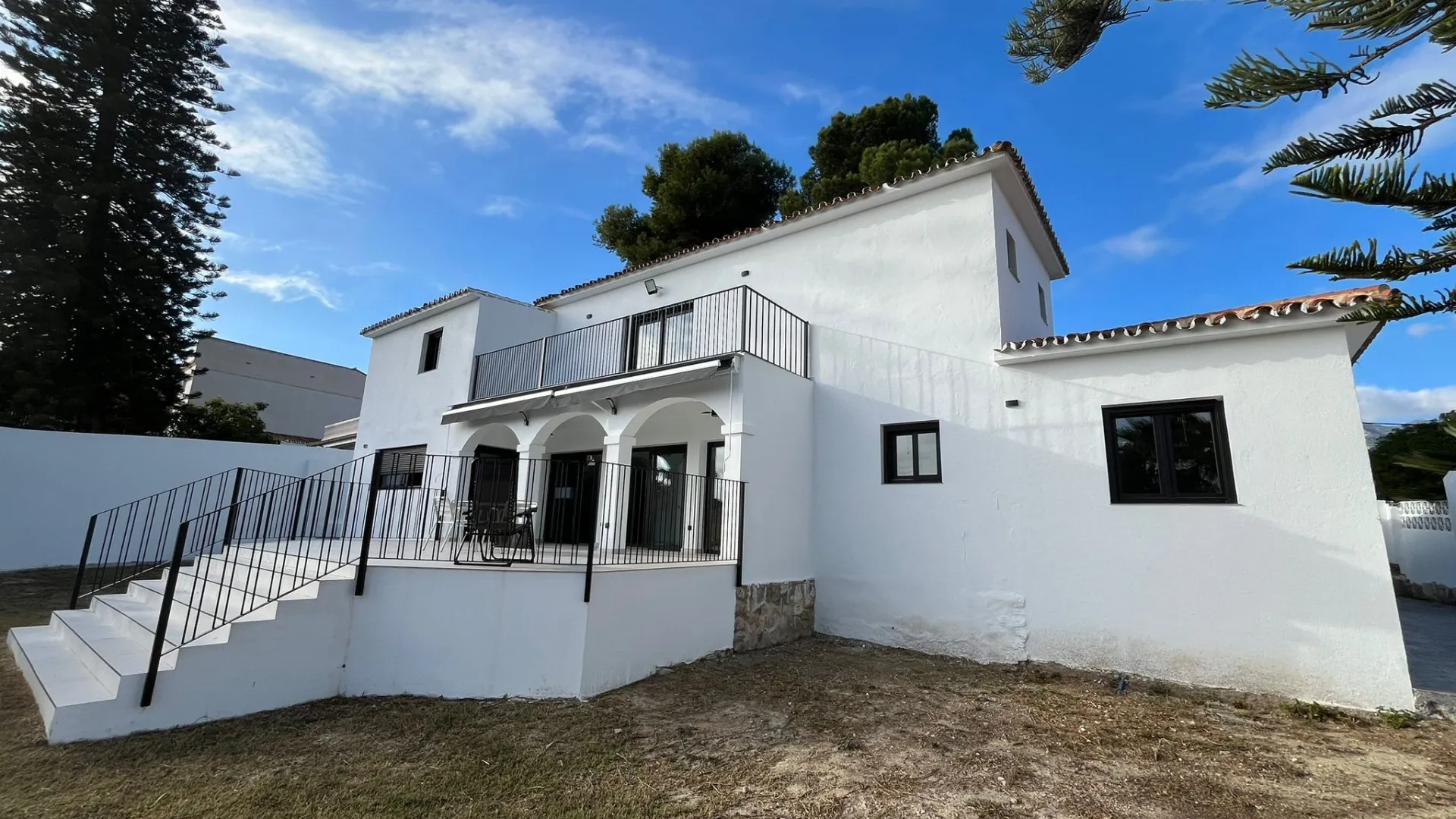 For sale El Coto 5 bedrooms villa