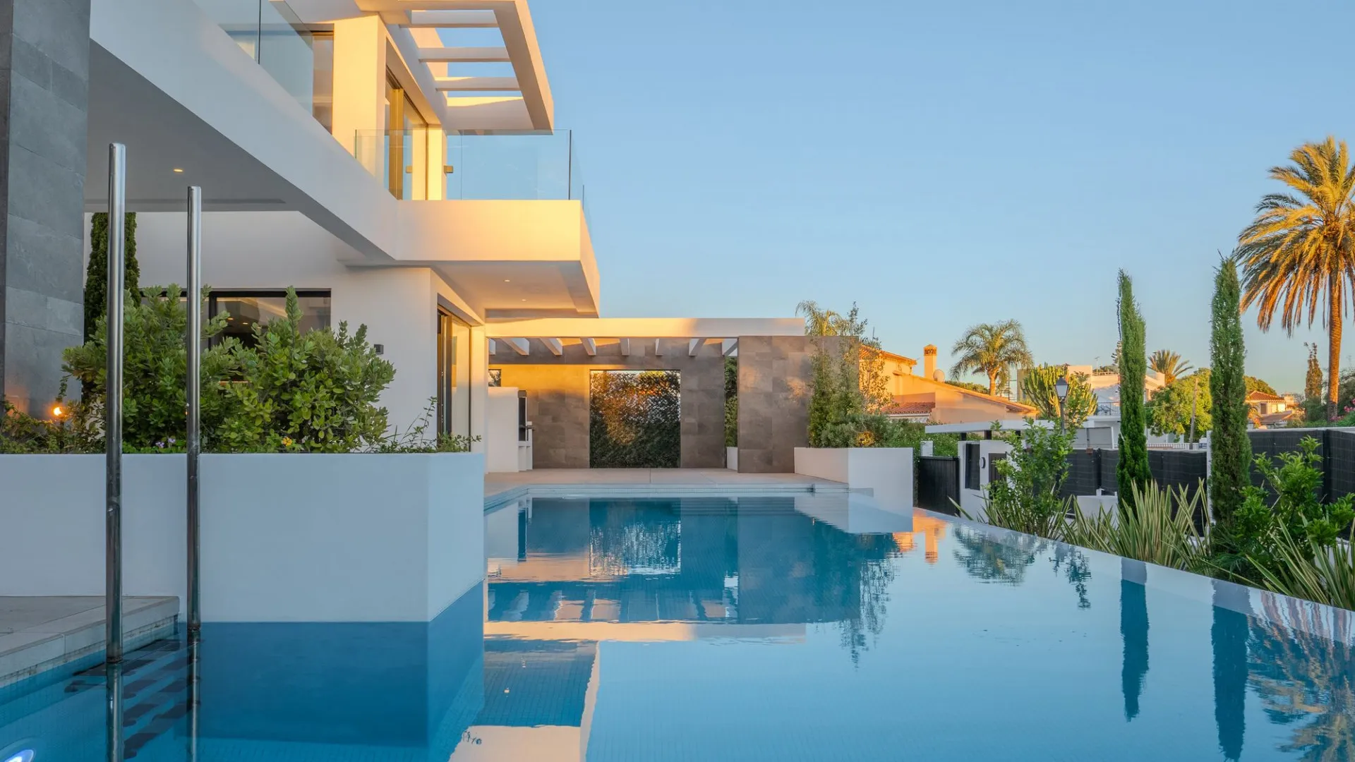 Villa en venta en Marbesa de 5 dormitorios