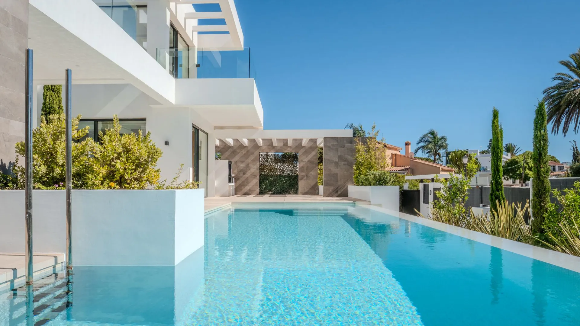 Villa en venta en Marbesa de 5 dormitorios