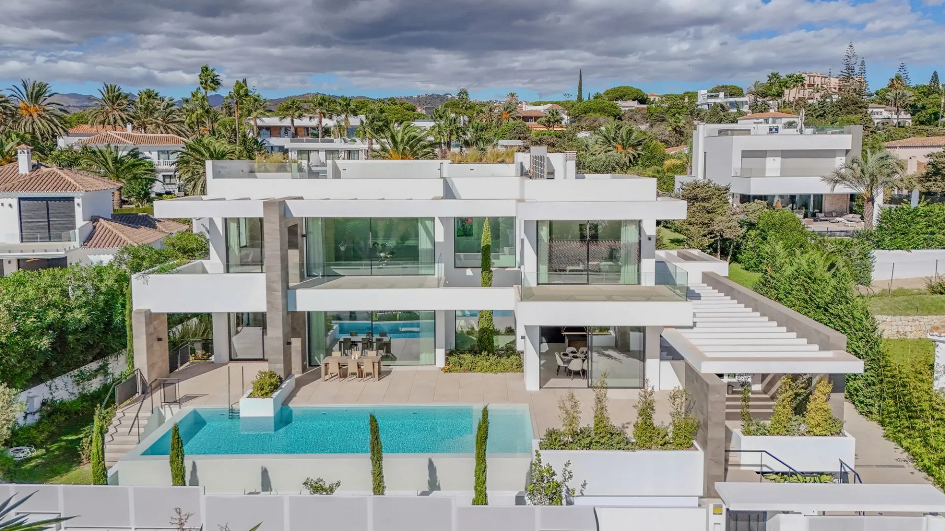 Villa en venta en Marbesa de 5 dormitorios