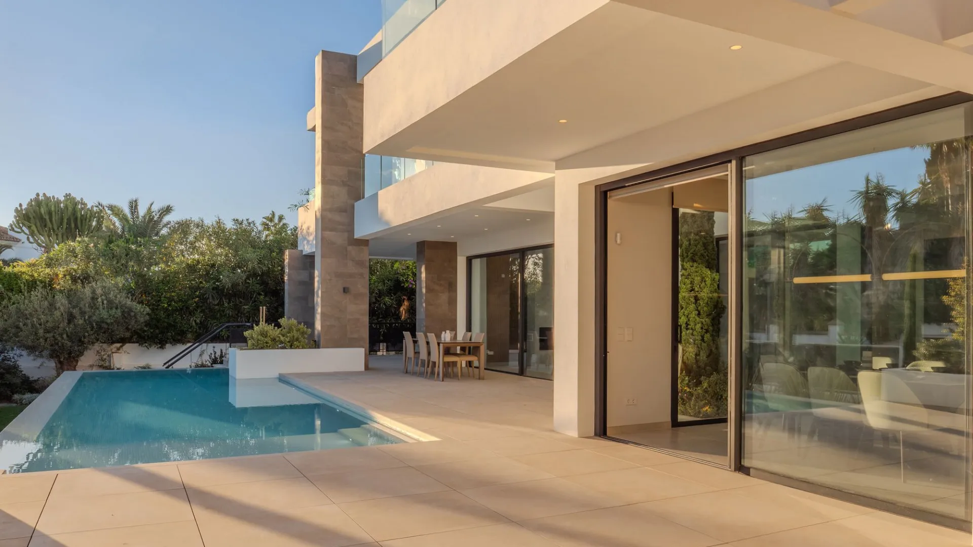 Villa en venta en Marbesa de 5 dormitorios