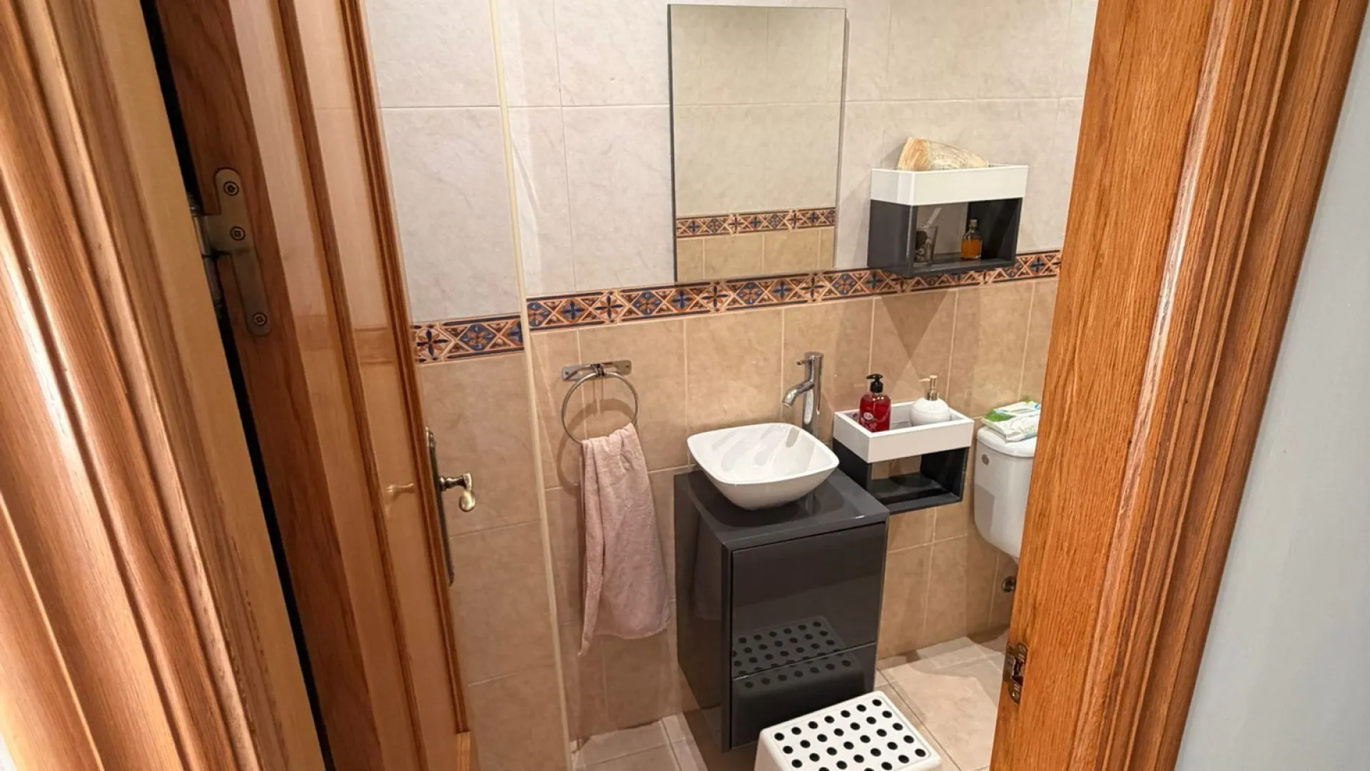 Las Lagunas apartment for sale