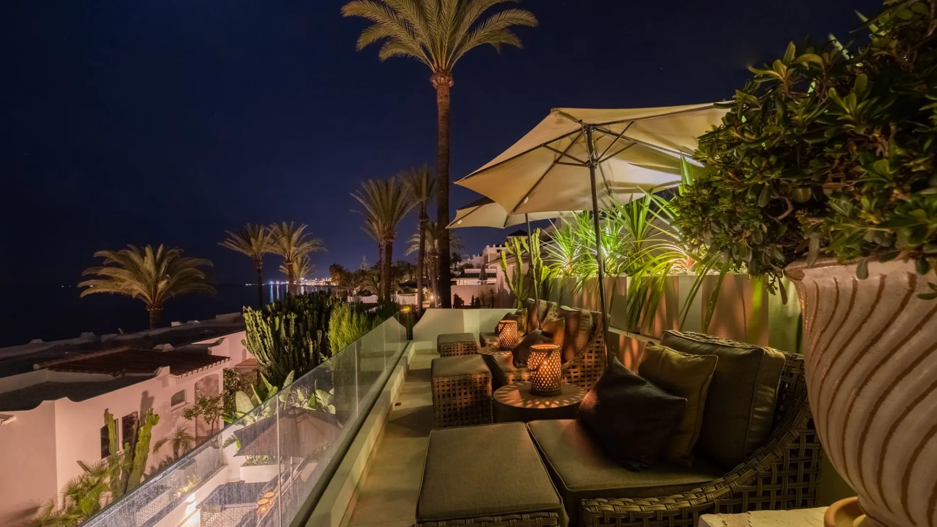 For sale Beach Side Golden Mile town house