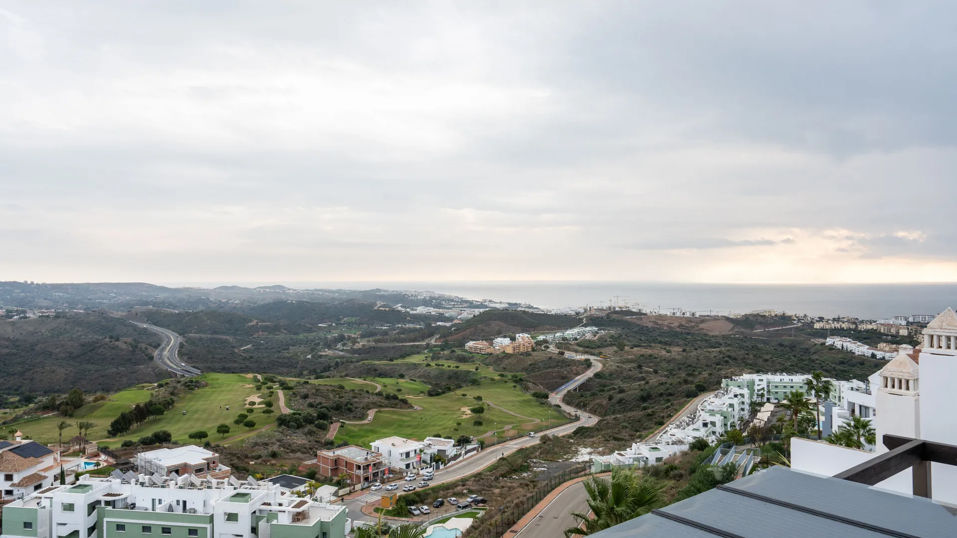 Comprar atico duplex con 2 dormitorios en Mijas Costa
