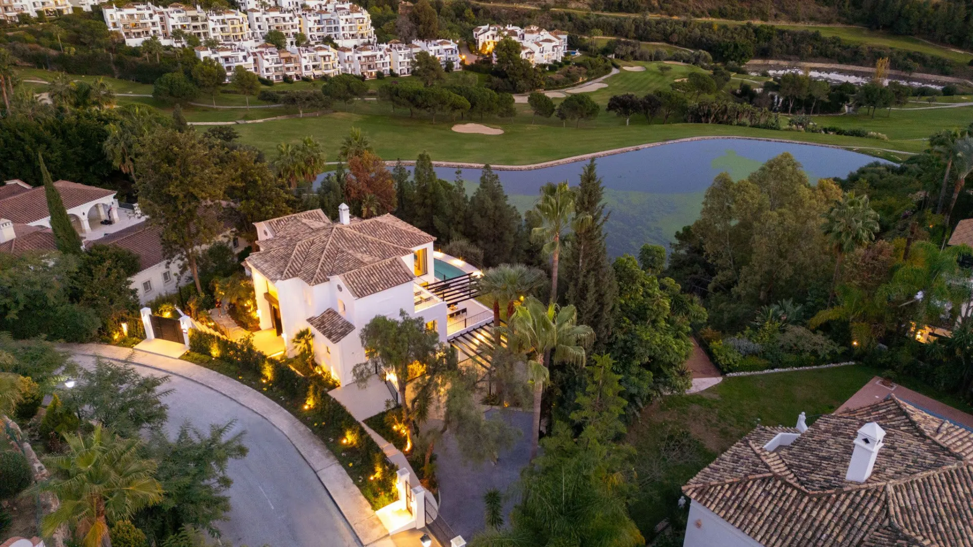 Villa de 5 dormitorios en venta en Los Arqueros