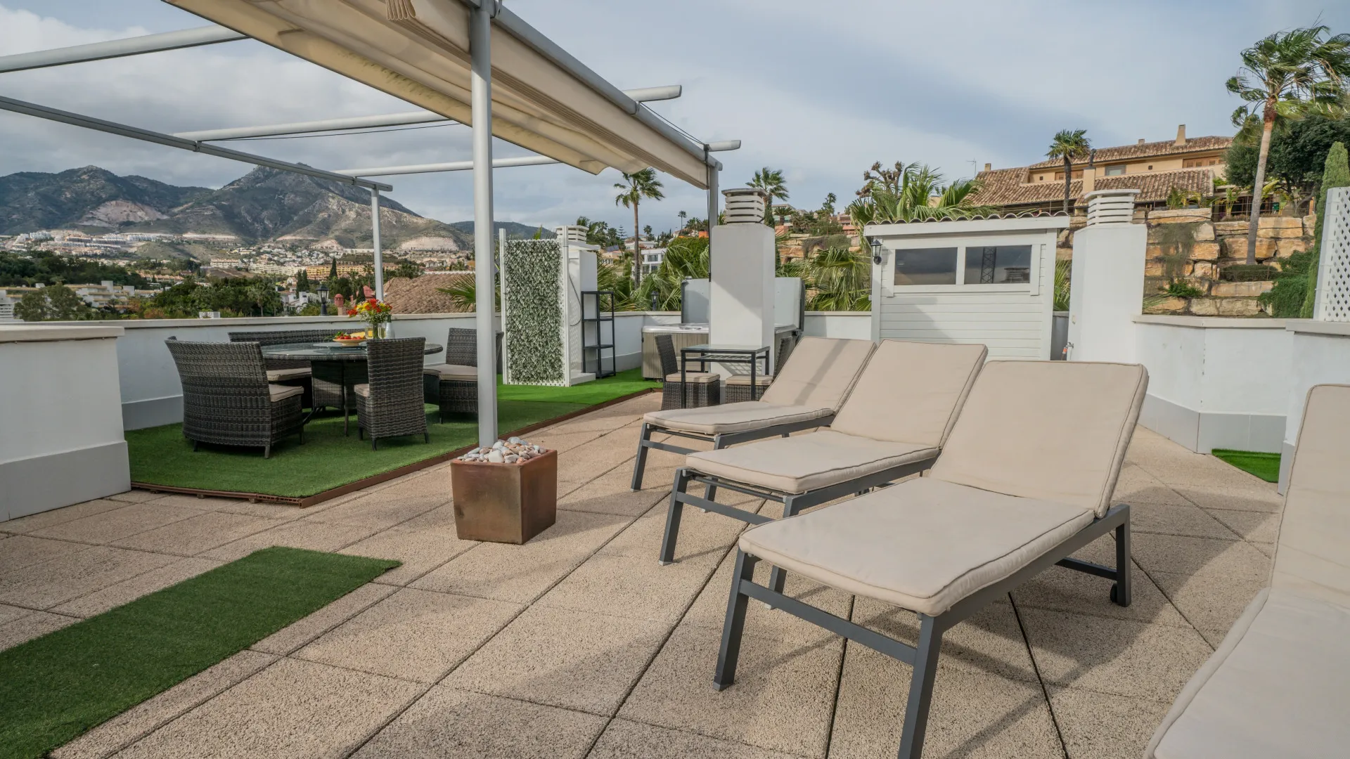 Penthouse with 3 bedrooms for sale in Torrequebrada