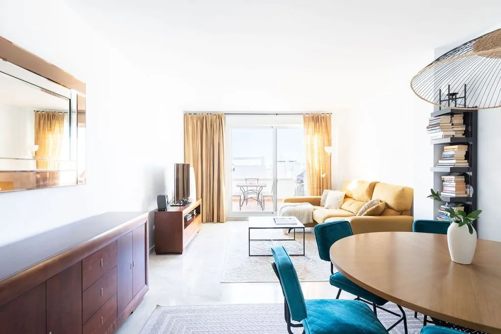 Penthouse with 3 bedrooms for sale in Torrequebrada