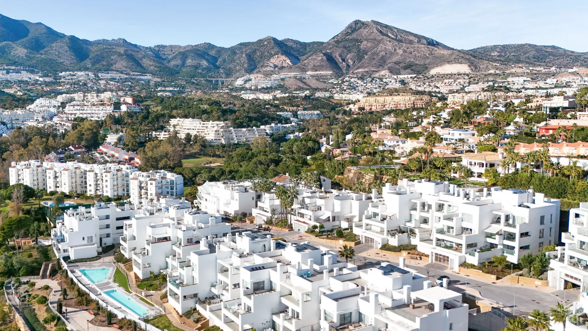 Penthouse with 3 bedrooms for sale in Torrequebrada