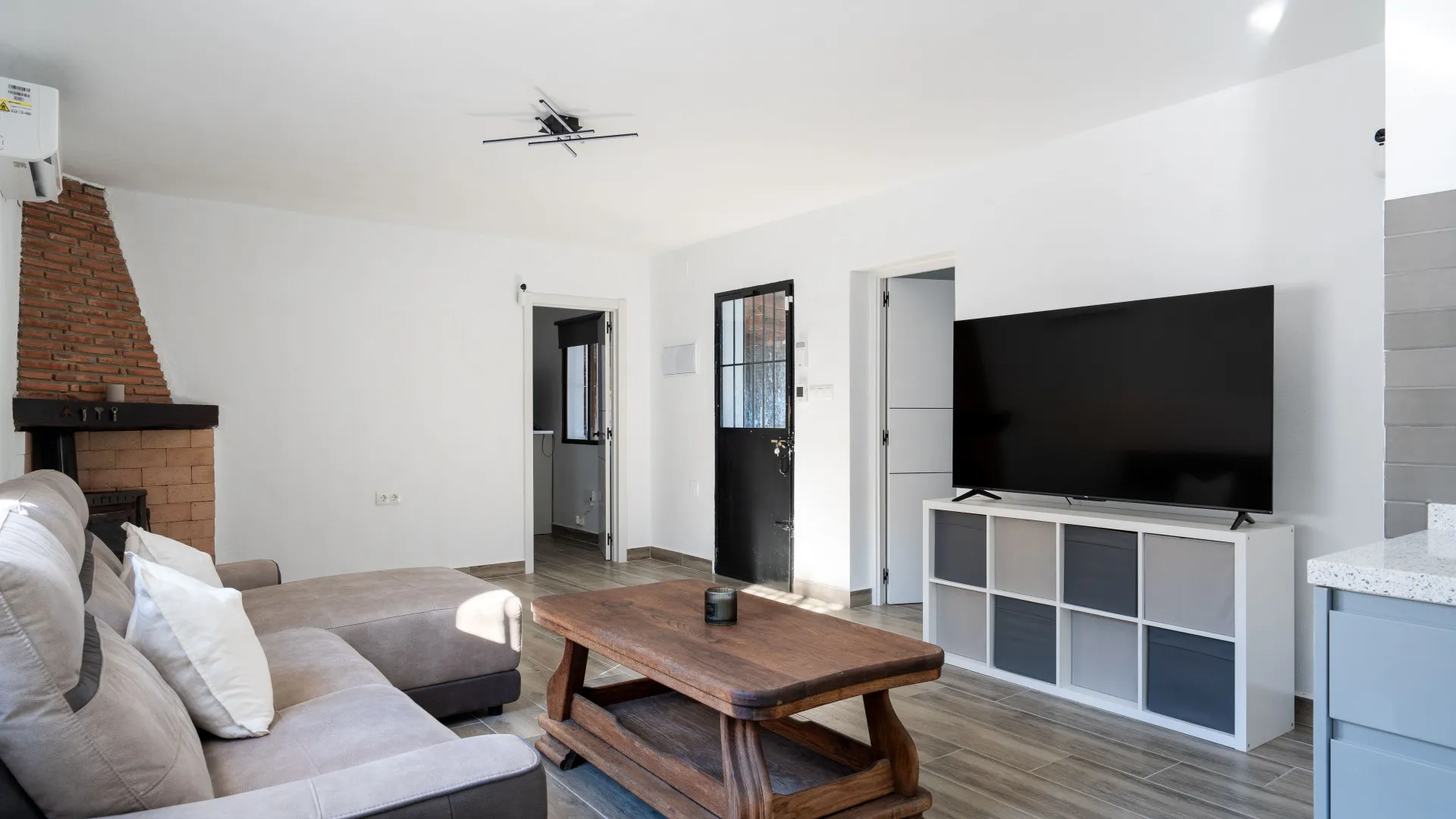 Cartama 2 bedrooms finca for sale