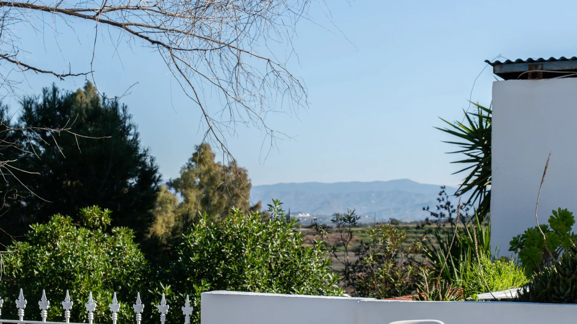 Cartama 2 bedrooms finca for sale