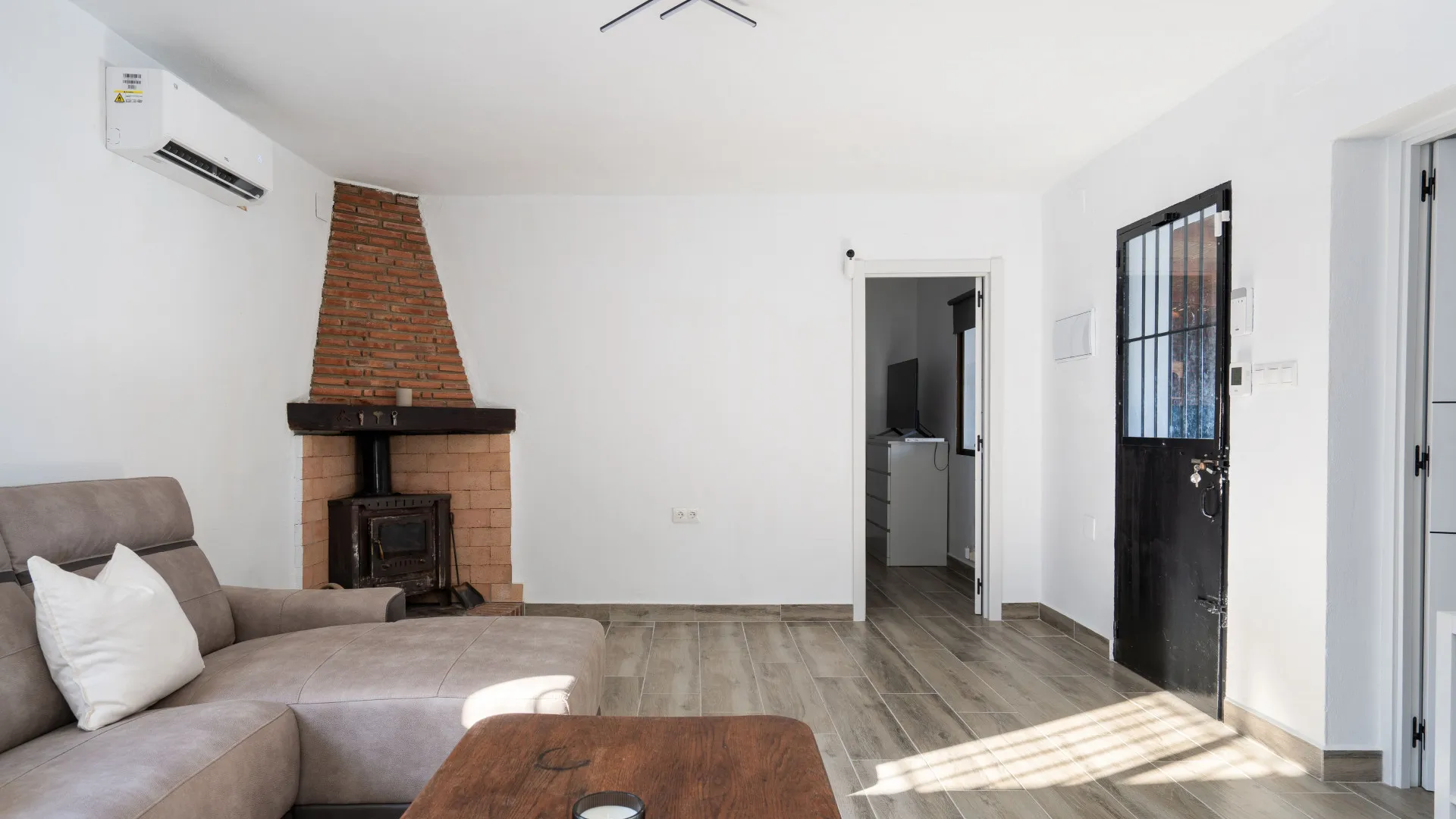 Cartama 2 bedrooms finca for sale