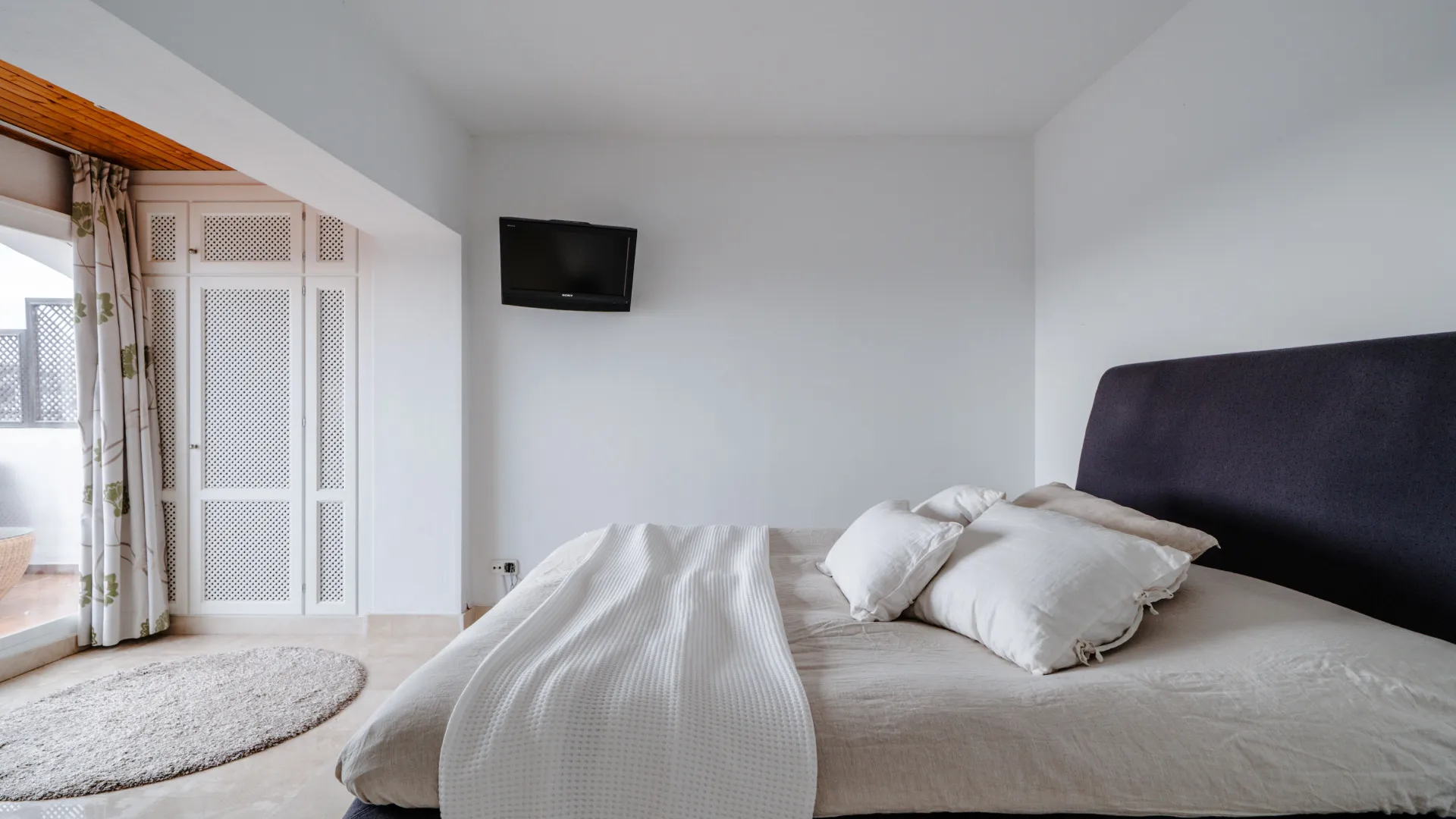 2 bedrooms Nueva Andalucia penthouse for sale