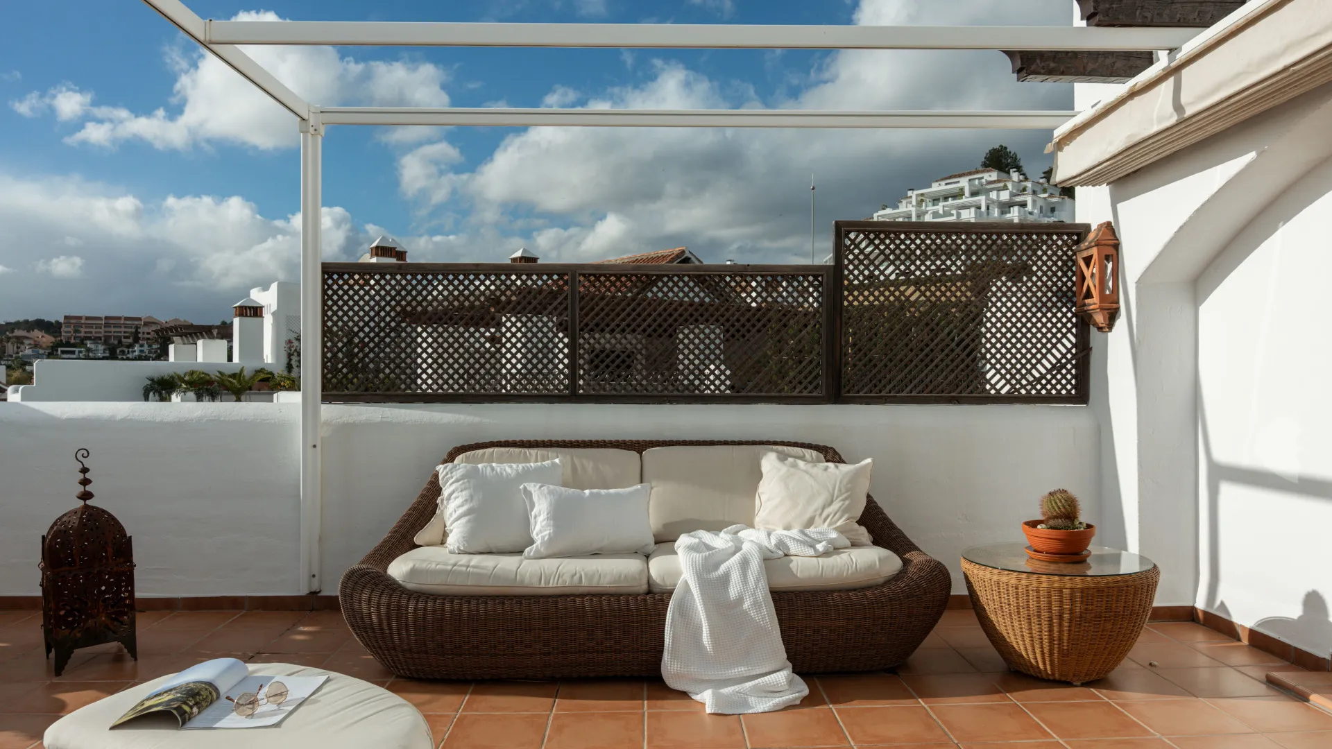 2 bedrooms Nueva Andalucia penthouse for sale