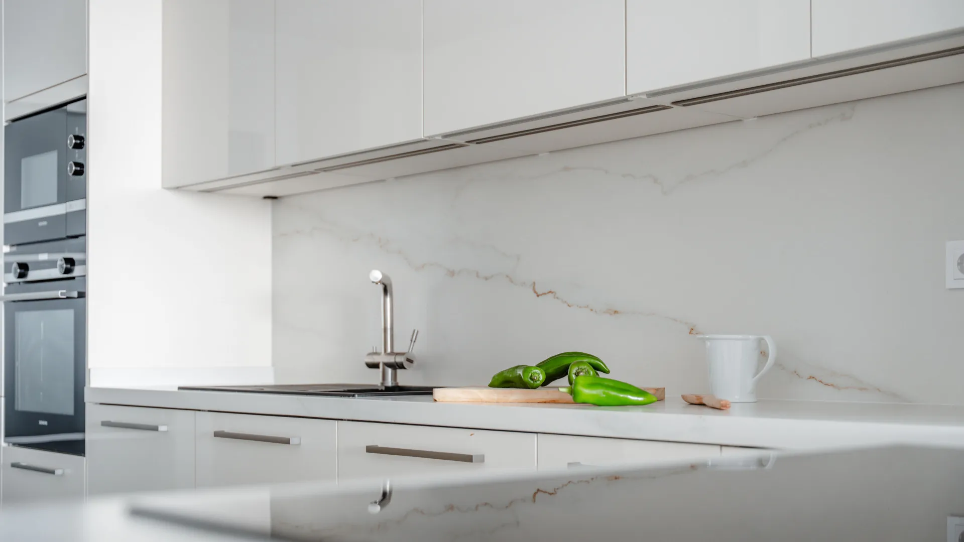 2 bedrooms Nueva Andalucia penthouse for sale