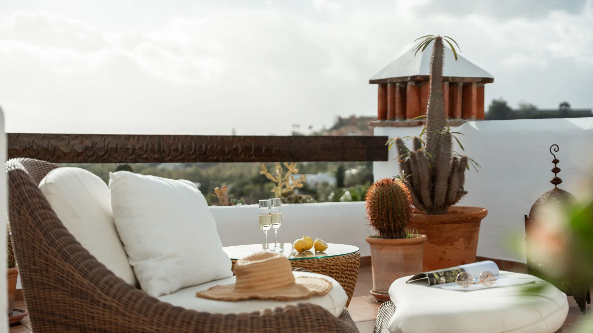 2 bedrooms Nueva Andalucia penthouse for sale