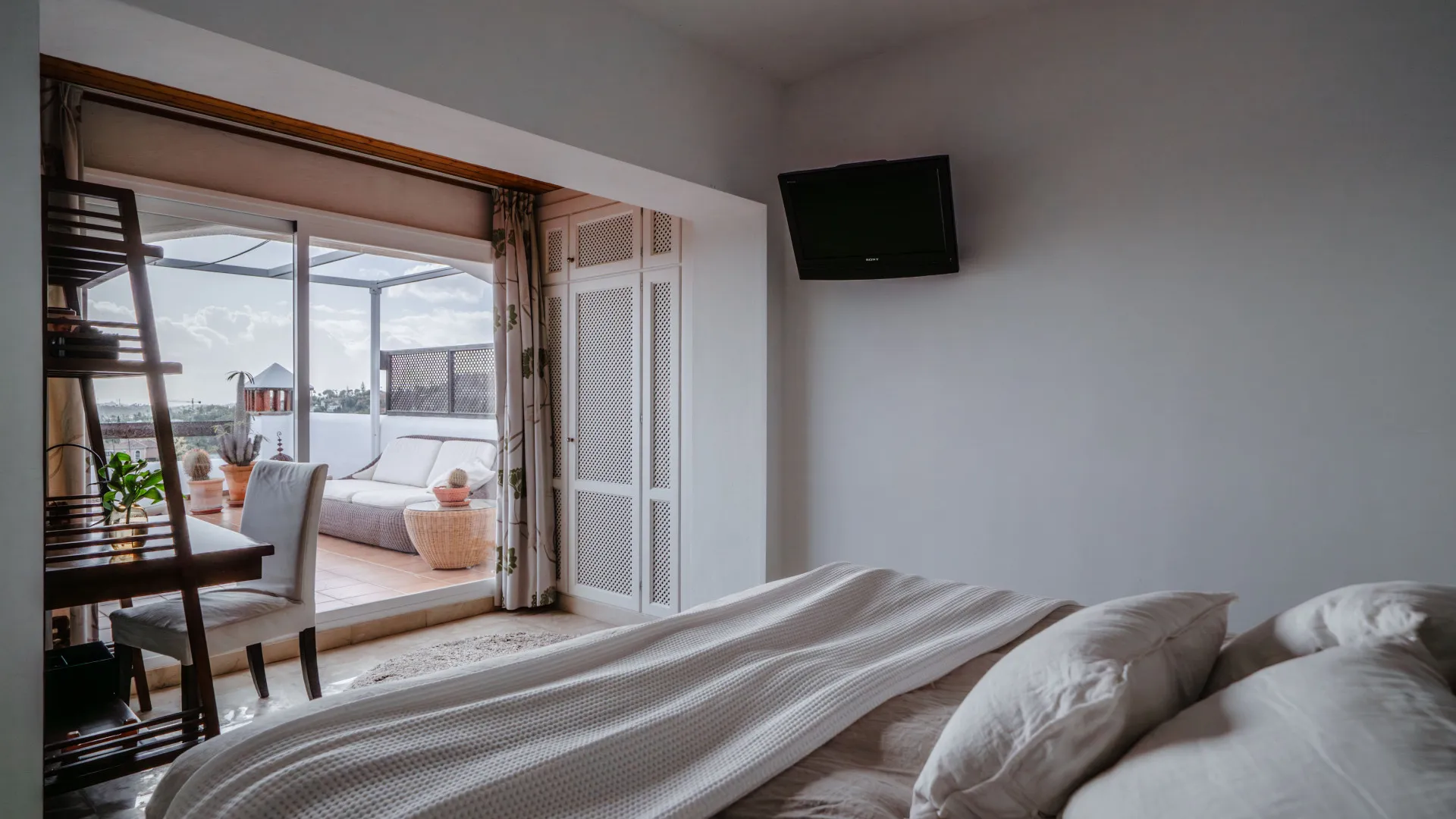 2 bedrooms Nueva Andalucia penthouse for sale