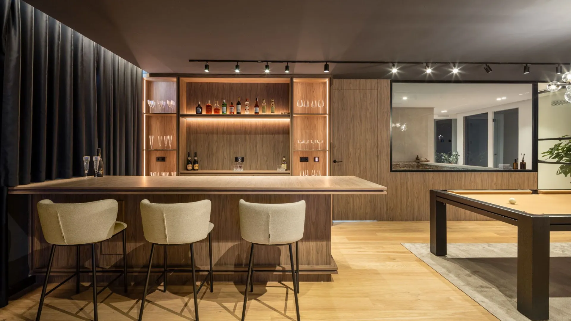 Villa for sale in Elviria with 5 bedrooms