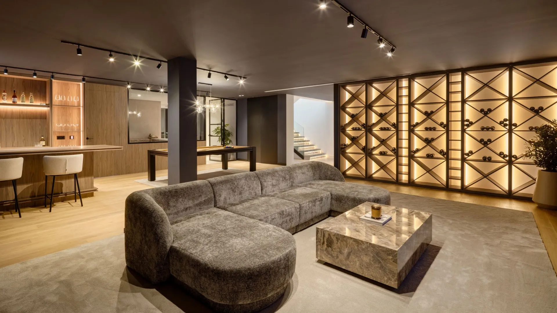 Villa for sale in Elviria with 5 bedrooms