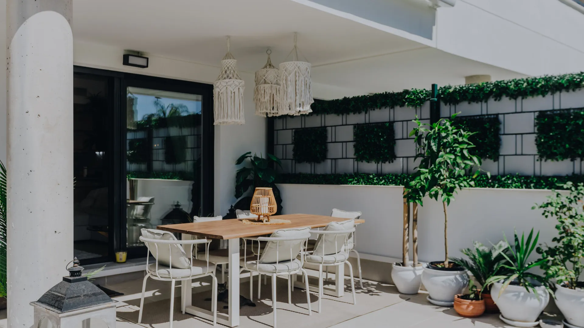 Apartamento planta baja a la venta en Estepona Este