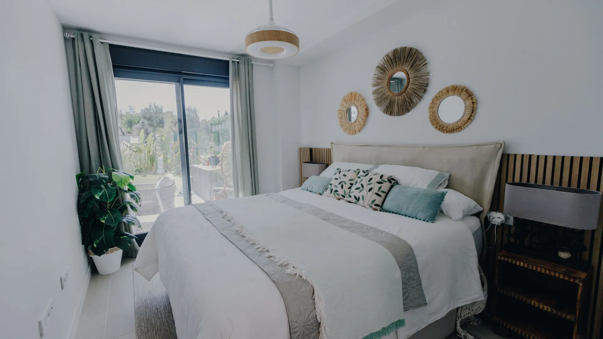 Apartamento planta baja a la venta en Estepona Este