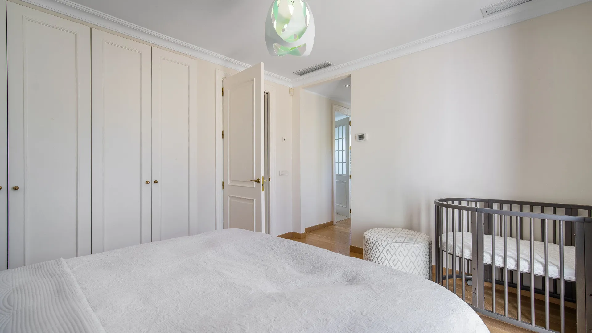 Villa en venta con 5 dormitorios en Lomas de Magna Marbella