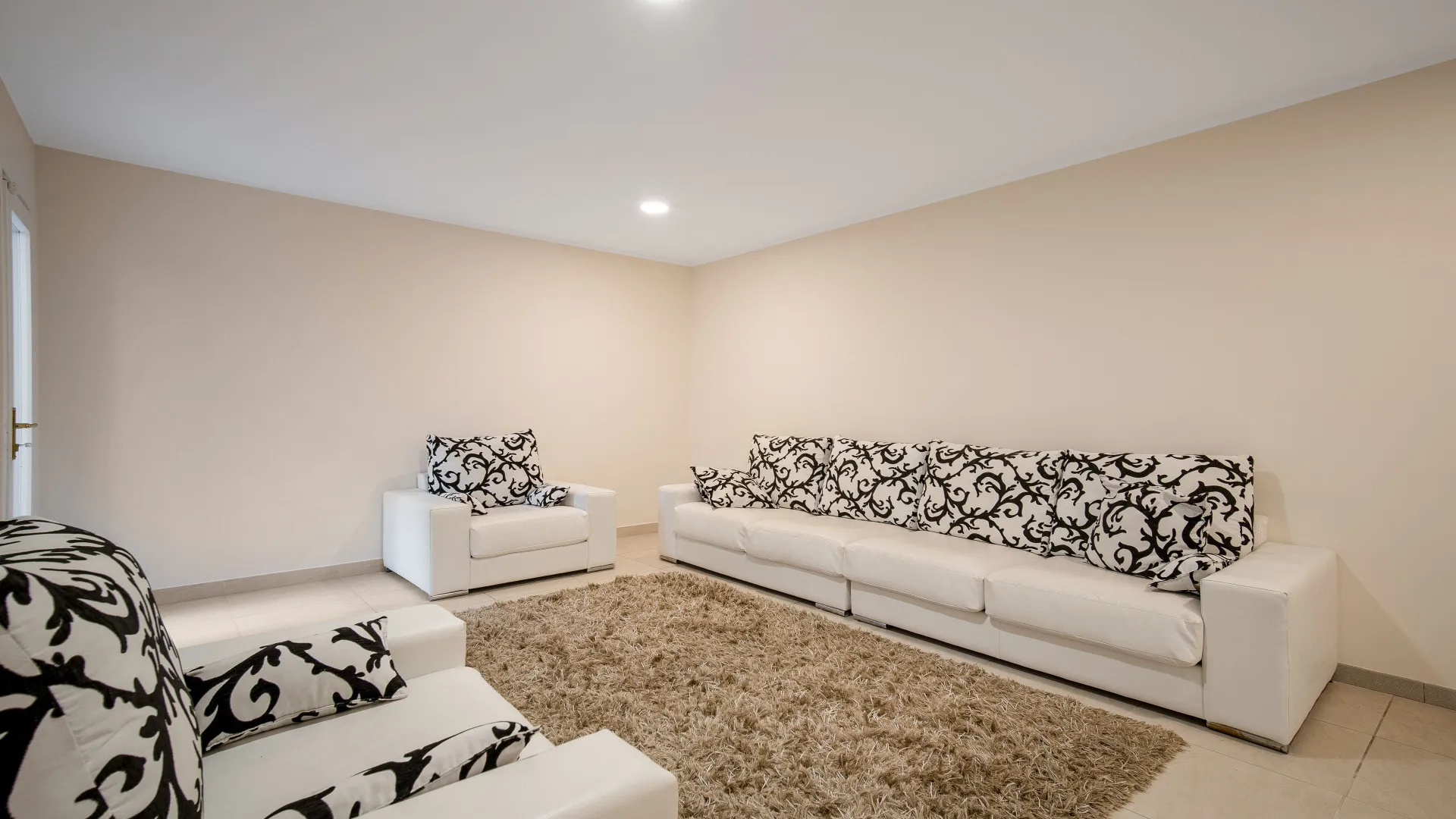 Villa en venta con 5 dormitorios en Lomas de Magna Marbella