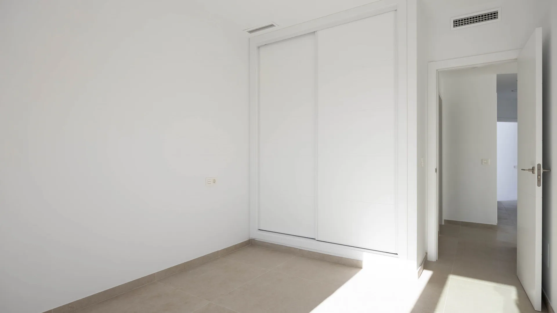 For sale Nerja town house with 2 bedrooms