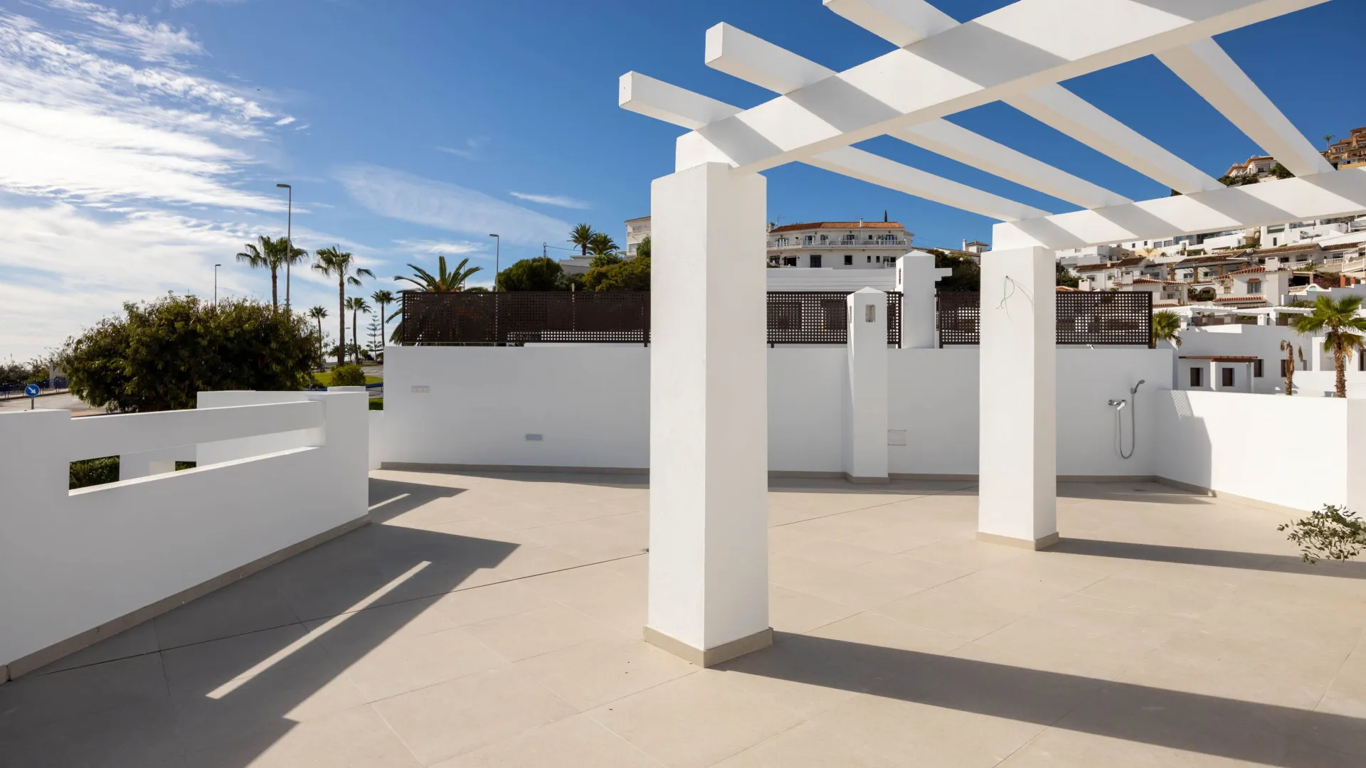 For sale Nerja town house with 2 bedrooms