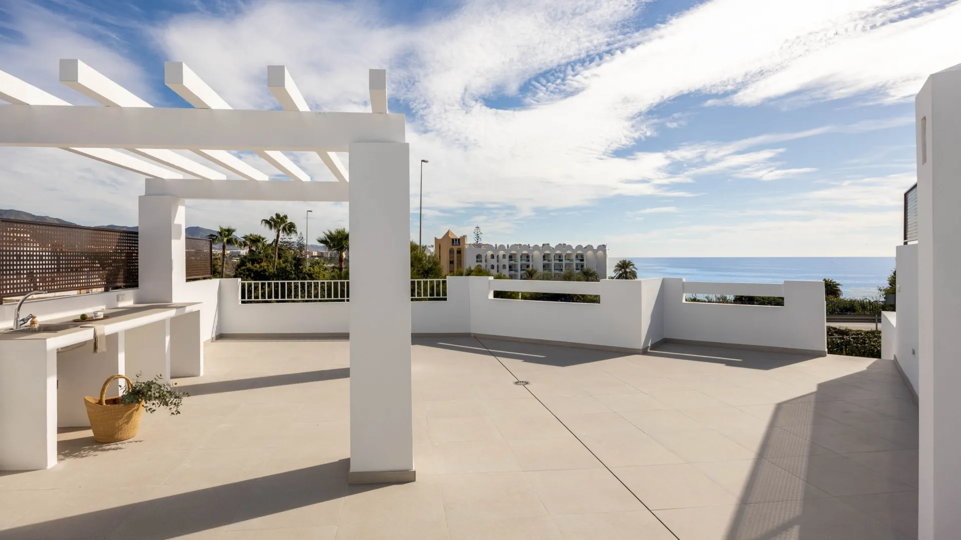 For sale Nerja town house with 2 bedrooms