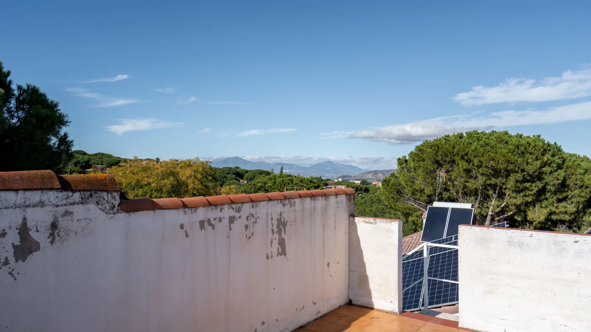 5 bedrooms semi detached house for sale in Pinos de Alhaurín