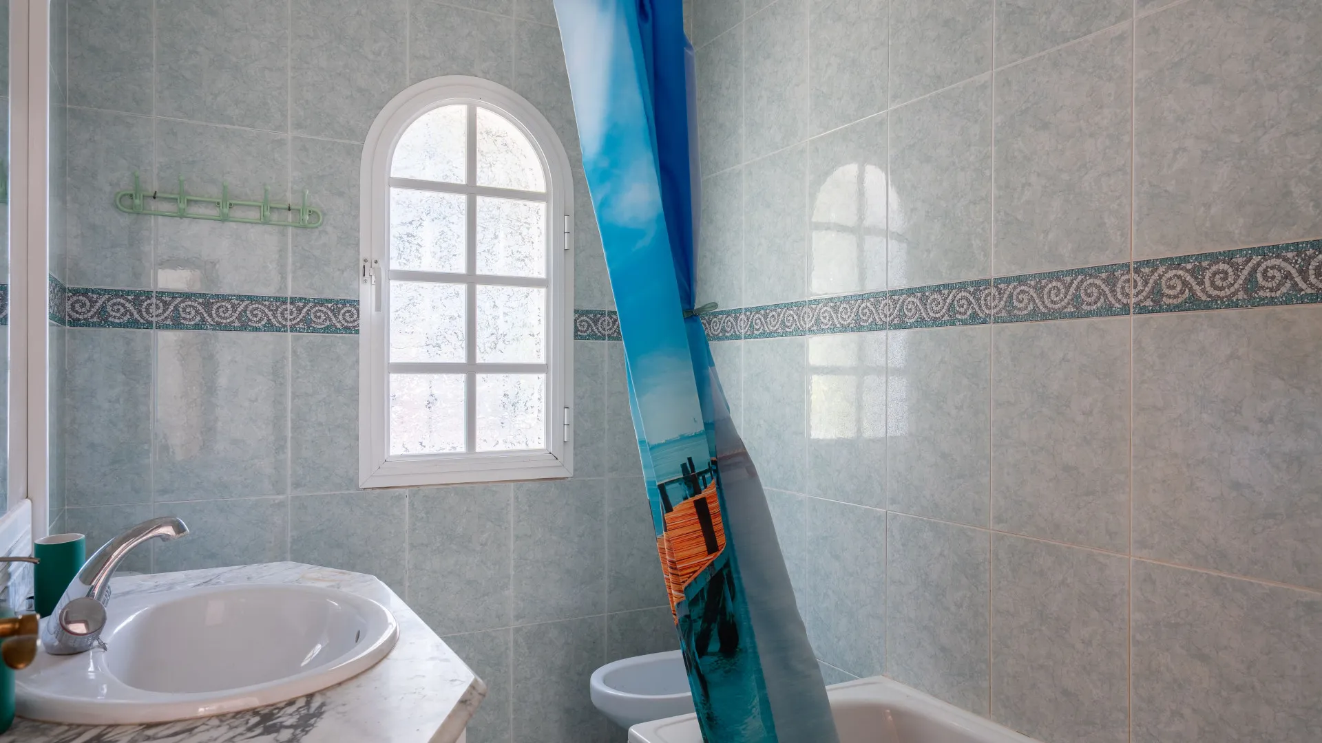 5 bedrooms semi detached house for sale in Pinos de Alhaurín