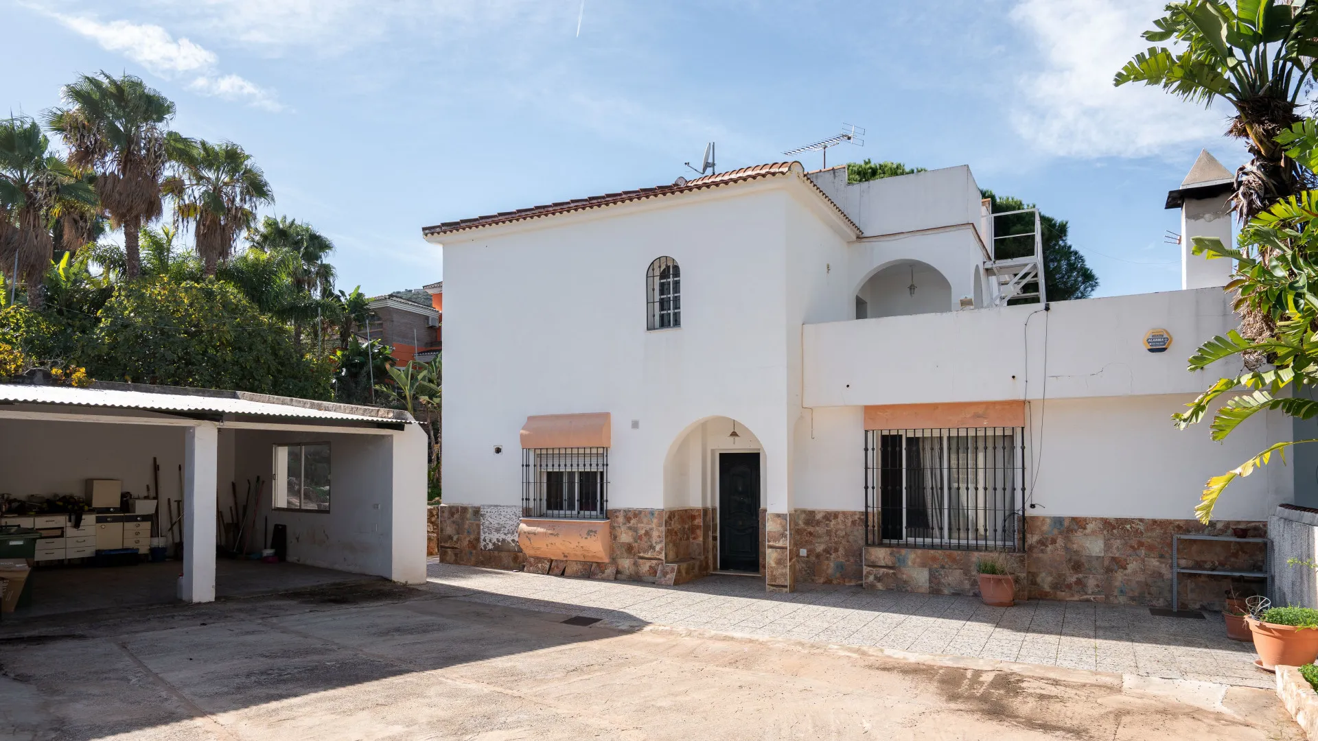 5 bedrooms semi detached house for sale in Pinos de Alhaurín