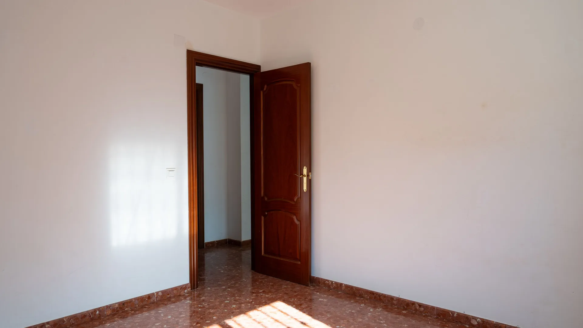 5 bedrooms semi detached house for sale in Pinos de Alhaurín