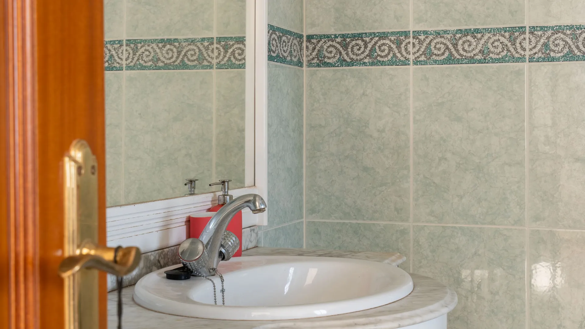 5 bedrooms semi detached house for sale in Pinos de Alhaurín