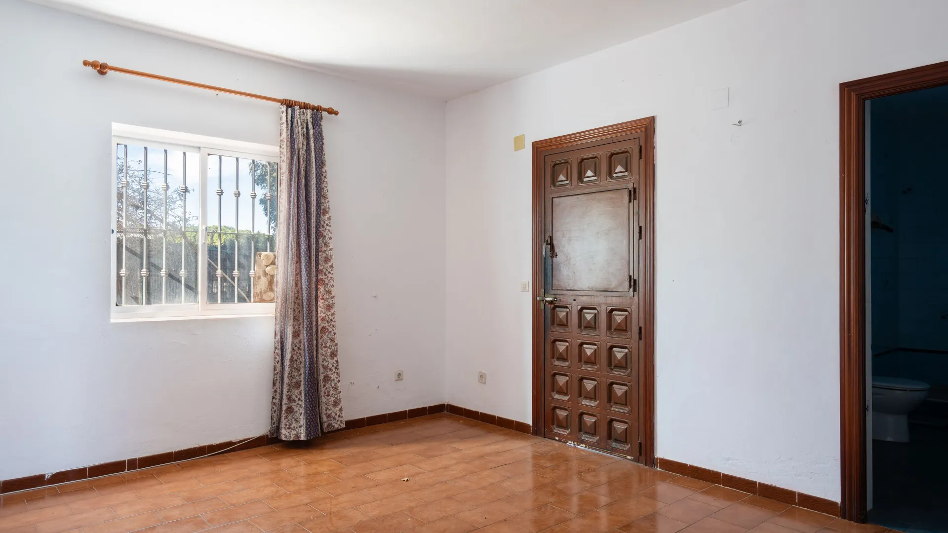 5 bedrooms semi detached house for sale in Pinos de Alhaurín