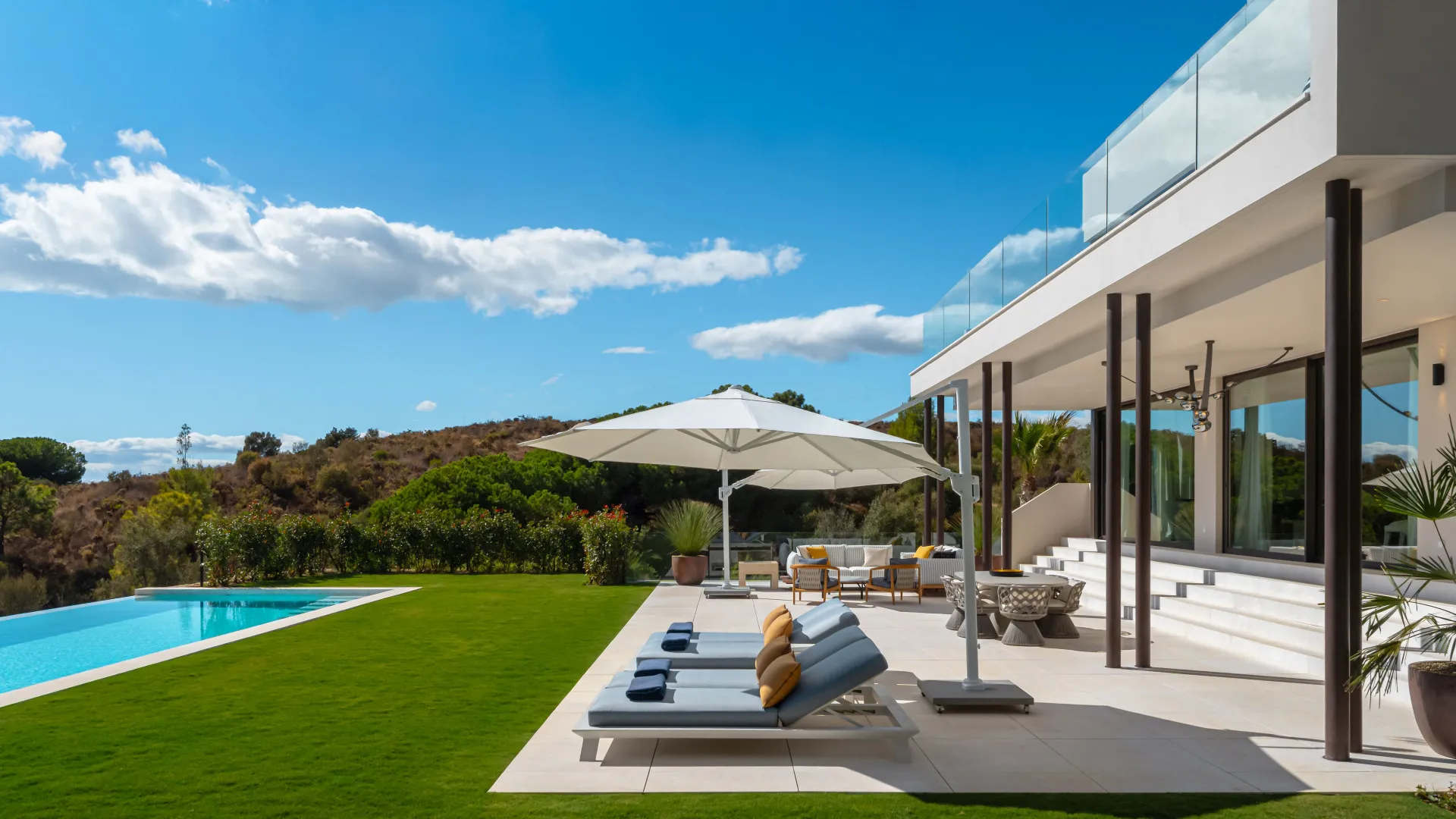 Villa de 5 dormitorios a la venta en Marbella Hill Club