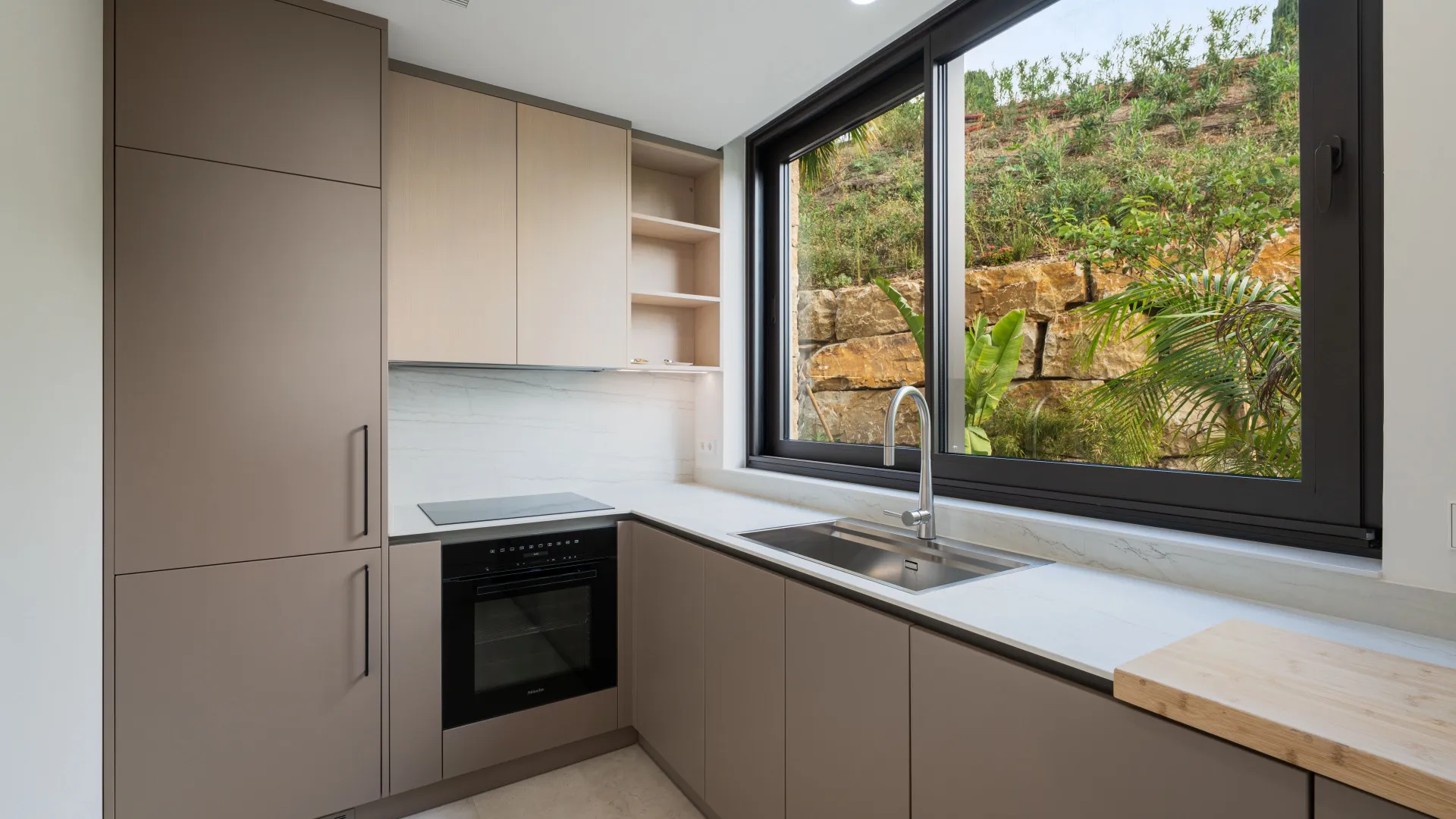 Villa de 5 dormitorios a la venta en Marbella Hill Club