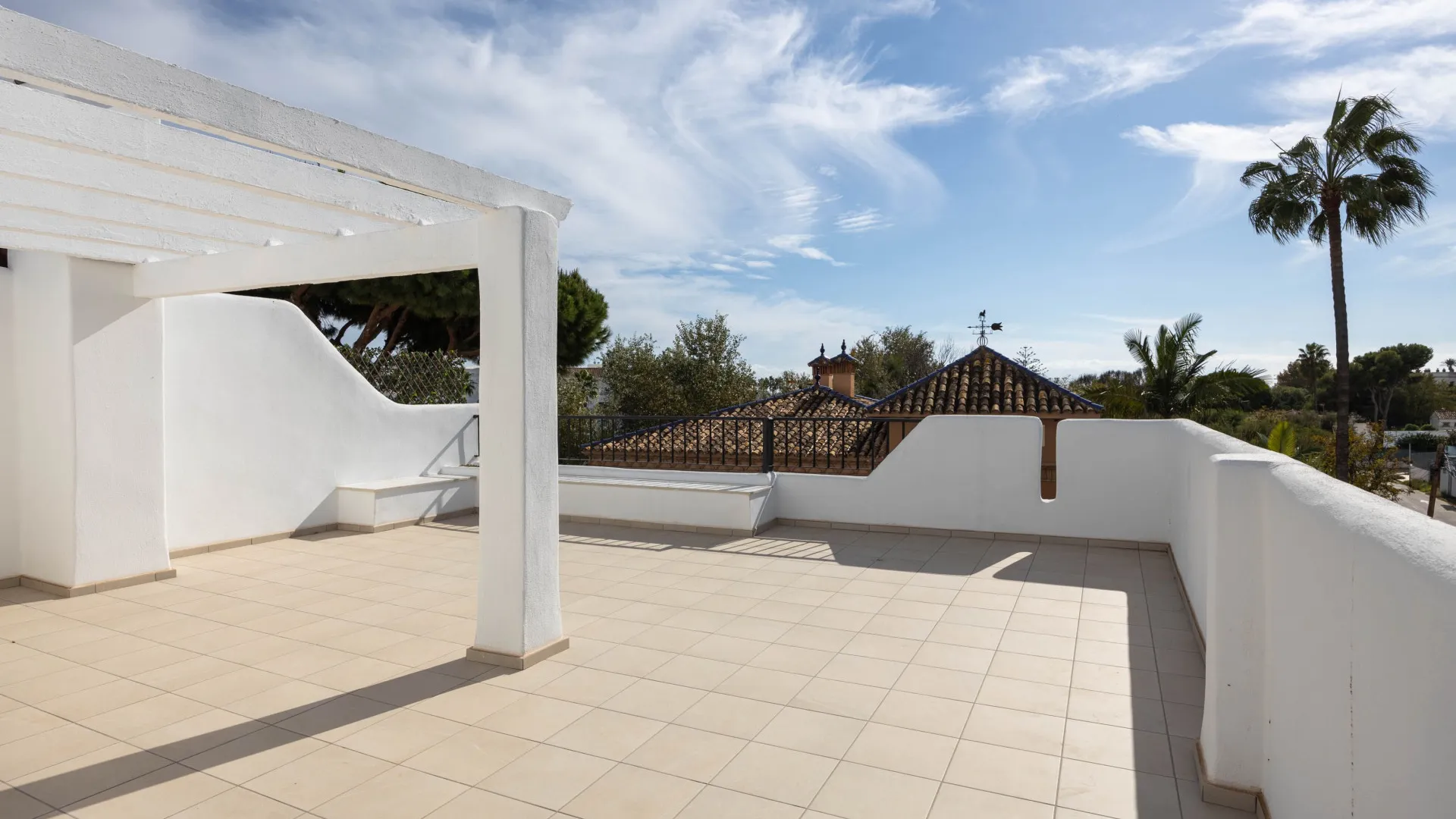 Pareado en venta en Beach Side New Golden Mile de 3 dormitorios