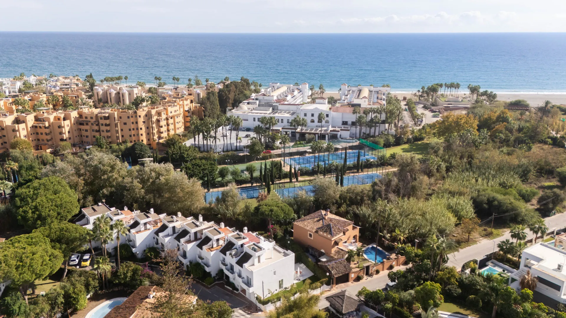 Pareado en venta en Beach Side New Golden Mile de 3 dormitorios