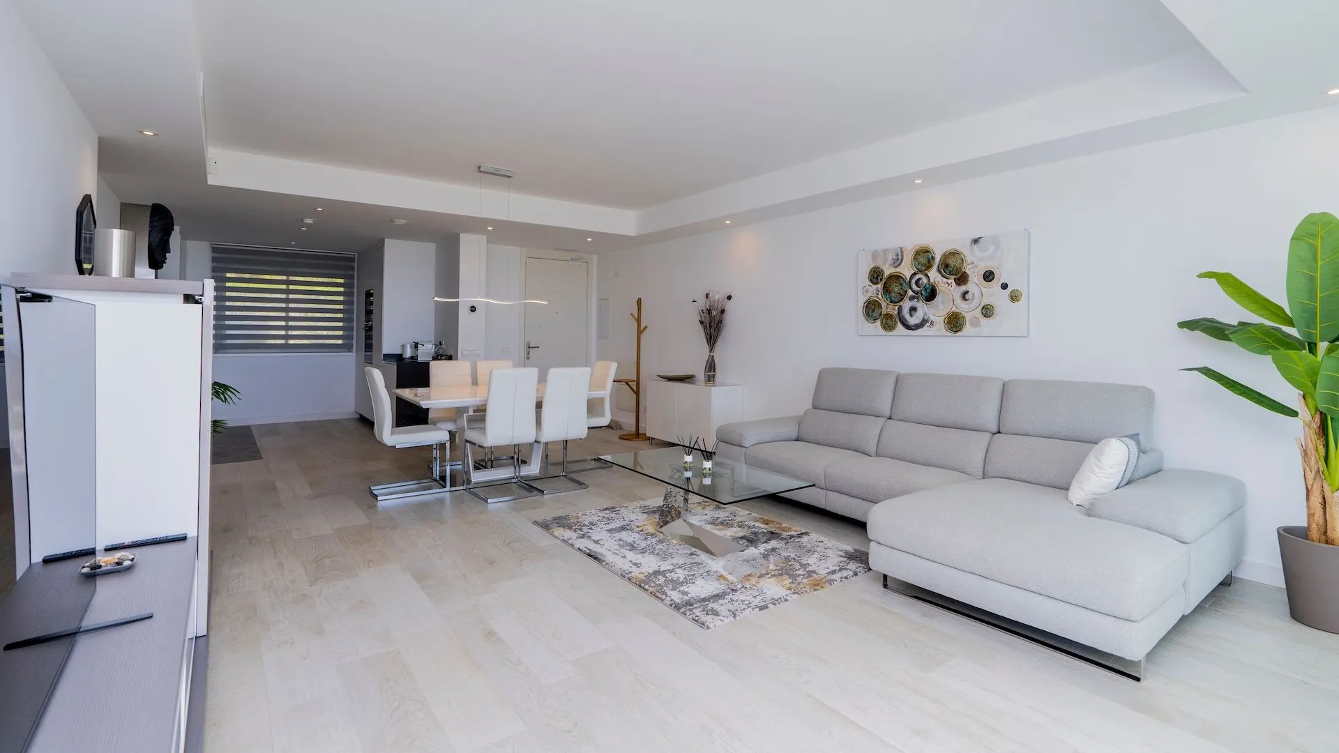 Apartamento planta baja de 2 dormitorios en venta en Alcazaba Lagoon