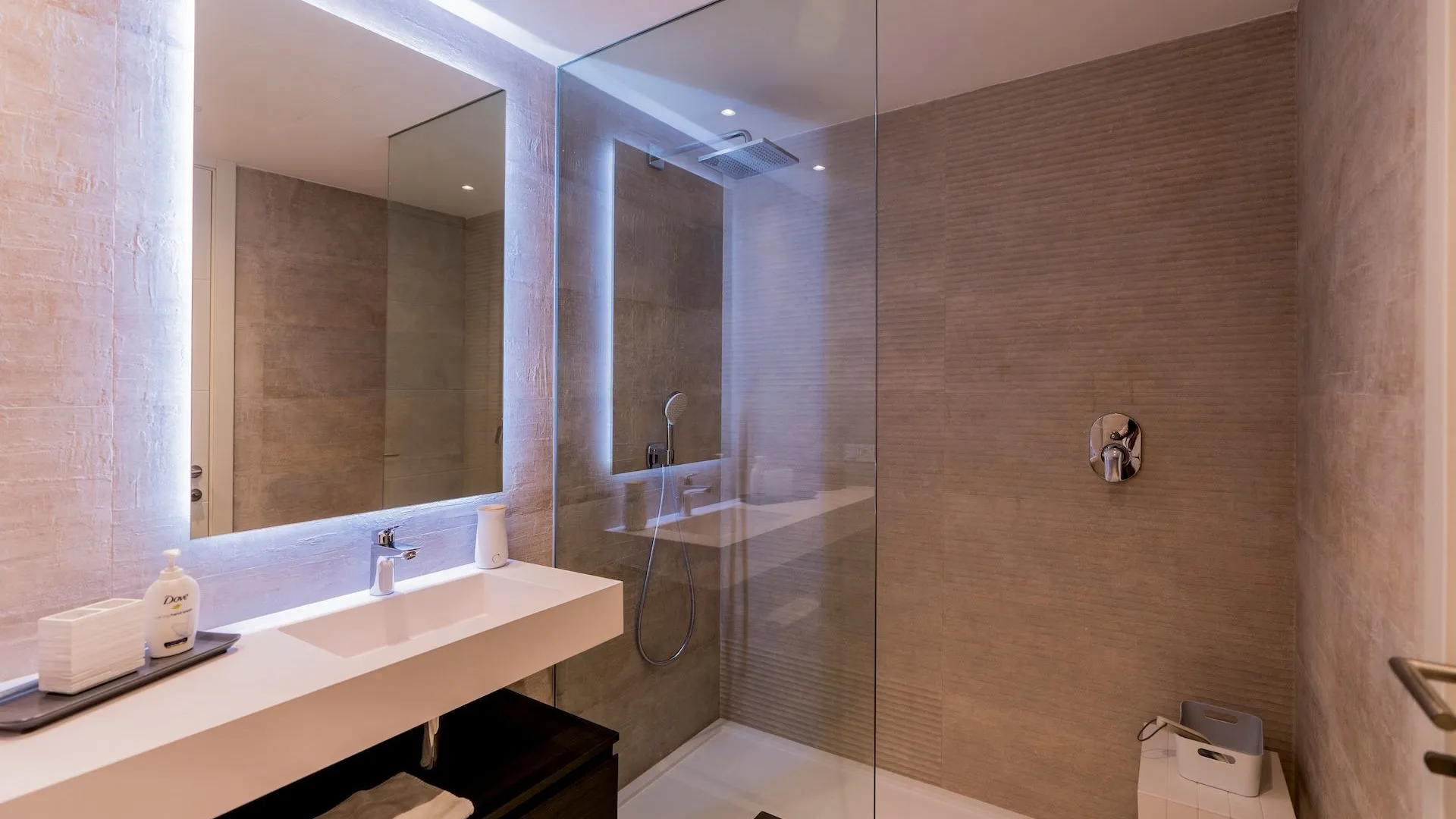 Apartamento planta baja de 2 dormitorios en venta en Alcazaba Lagoon