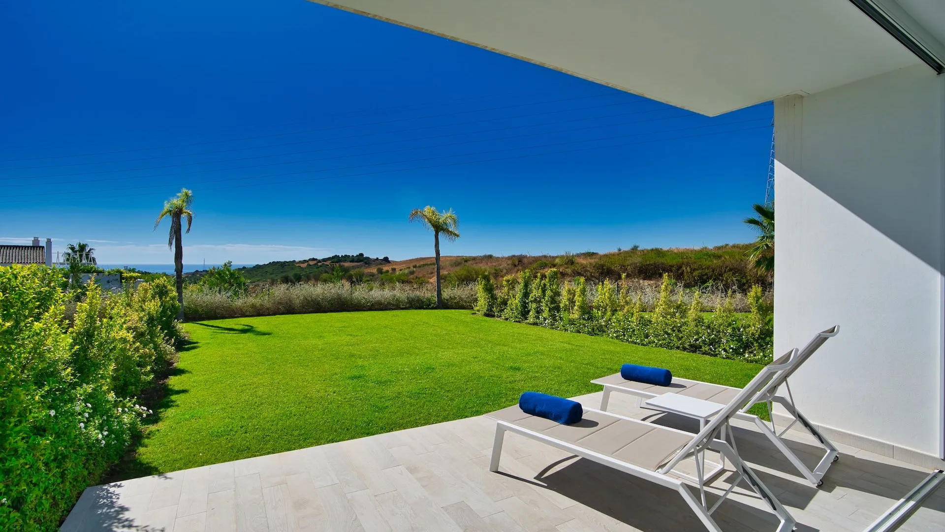 Apartamento planta baja de 2 dormitorios en venta en Alcazaba Lagoon